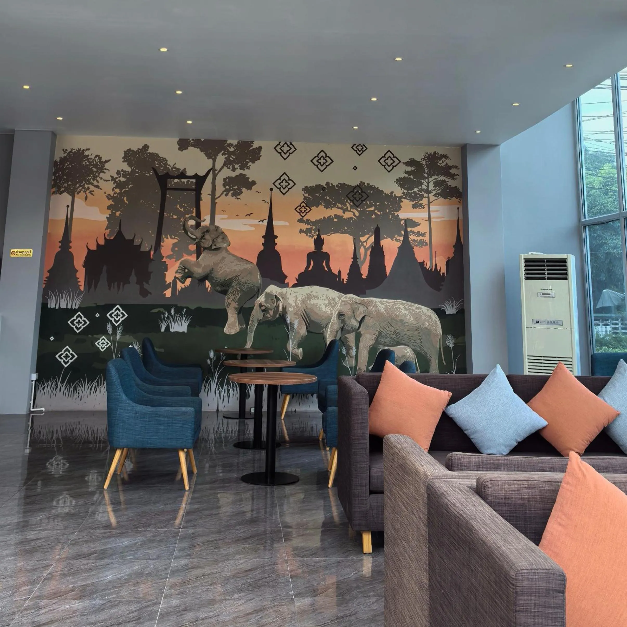 Lucky Elephant Hotel