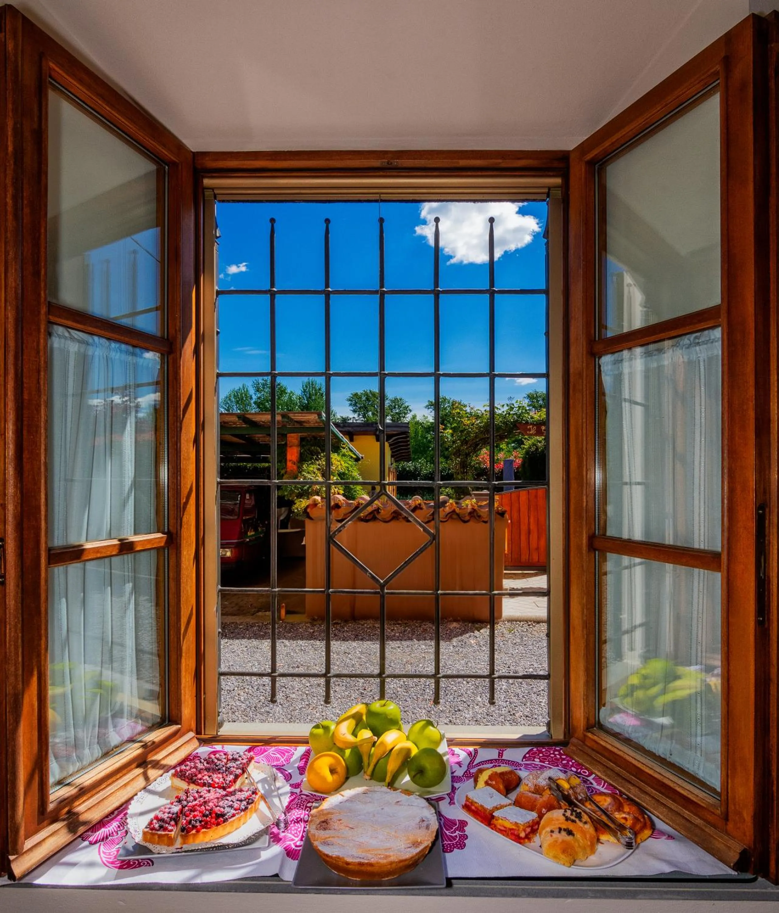 Breakfast in B&B Il Giardino dei Poeti and Apartaments