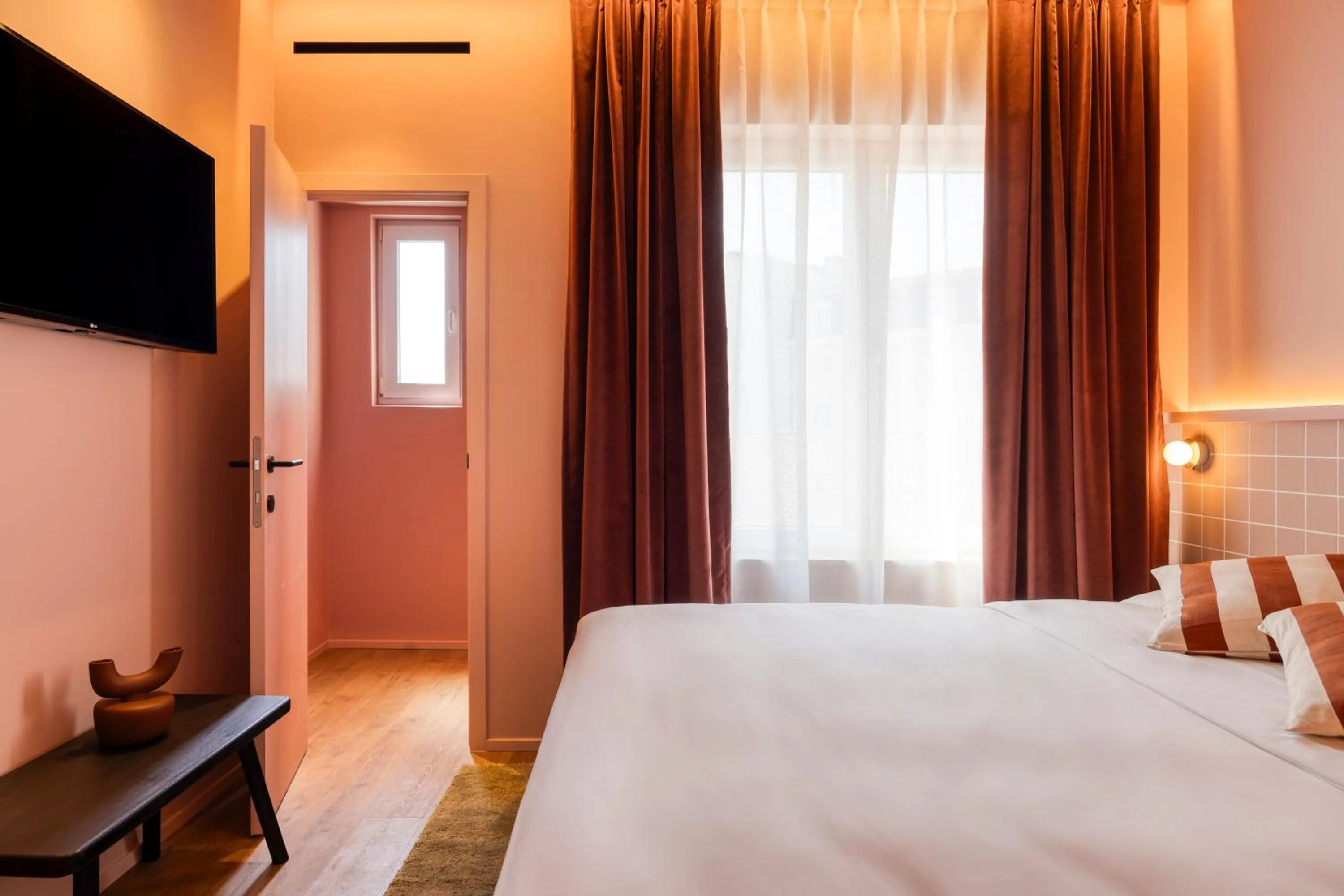 Photo of the whole room, Bed in Maison Arya