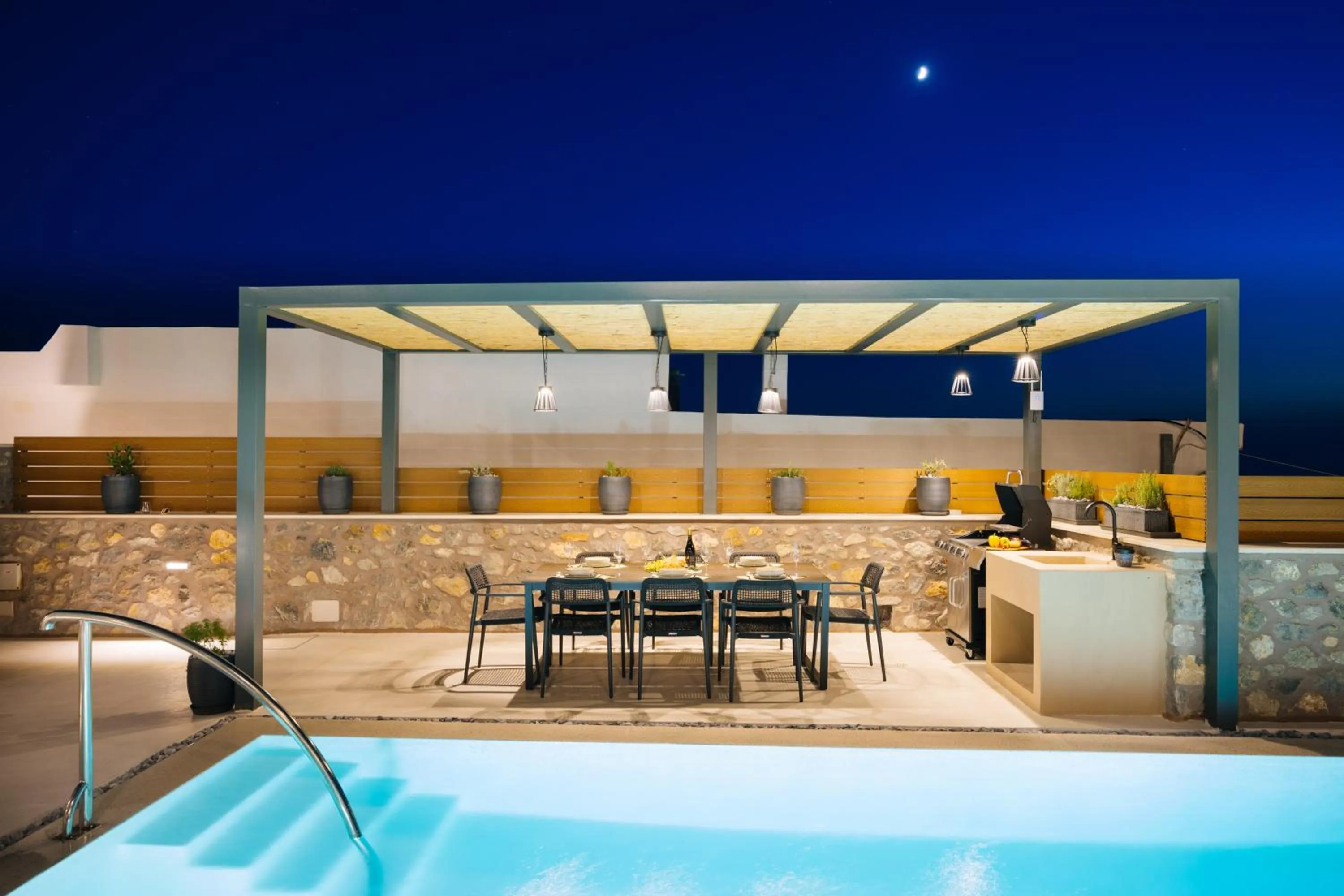 Night in Mirthea Suites