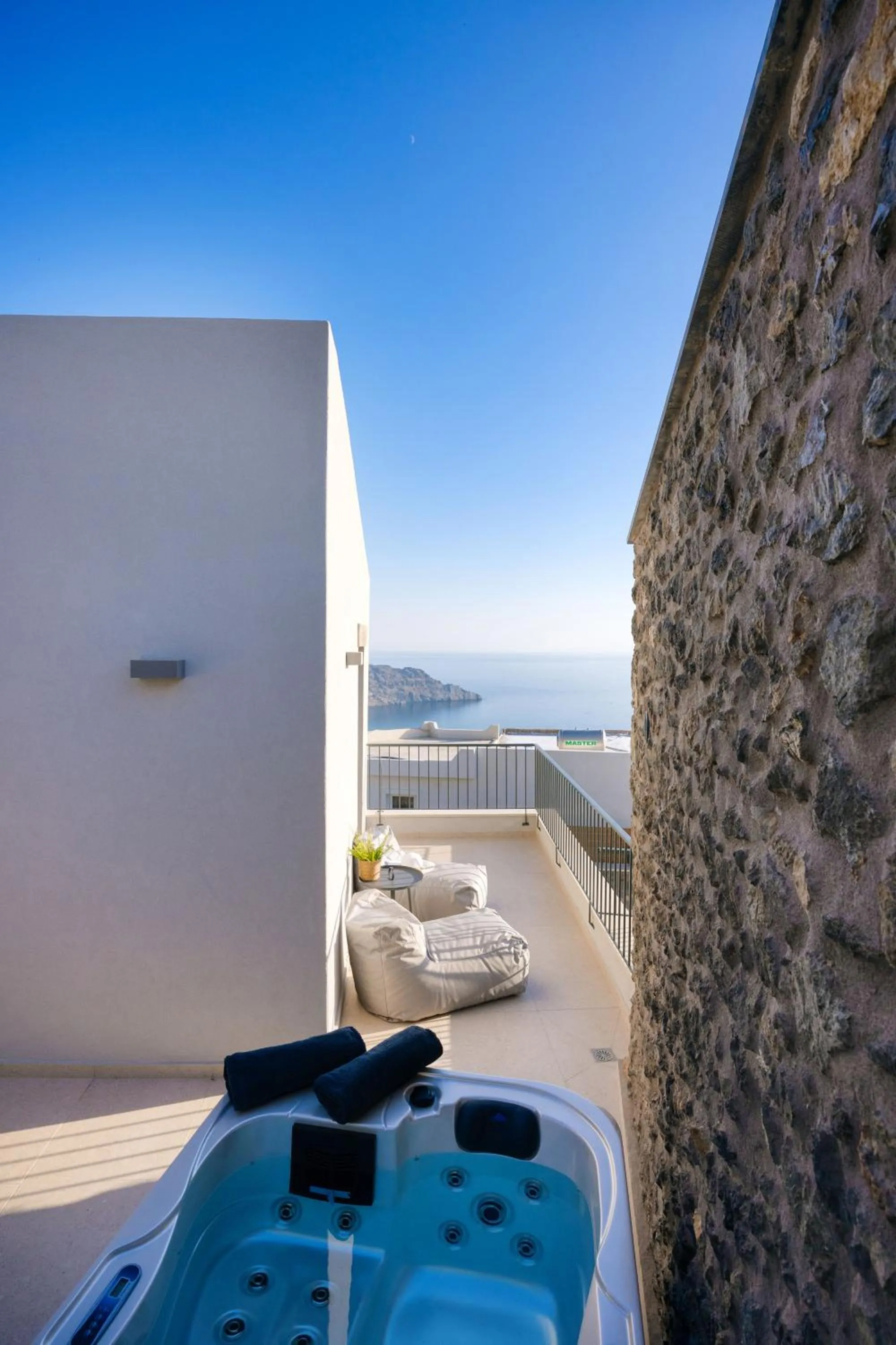 Hot Tub in Mirthea Suites