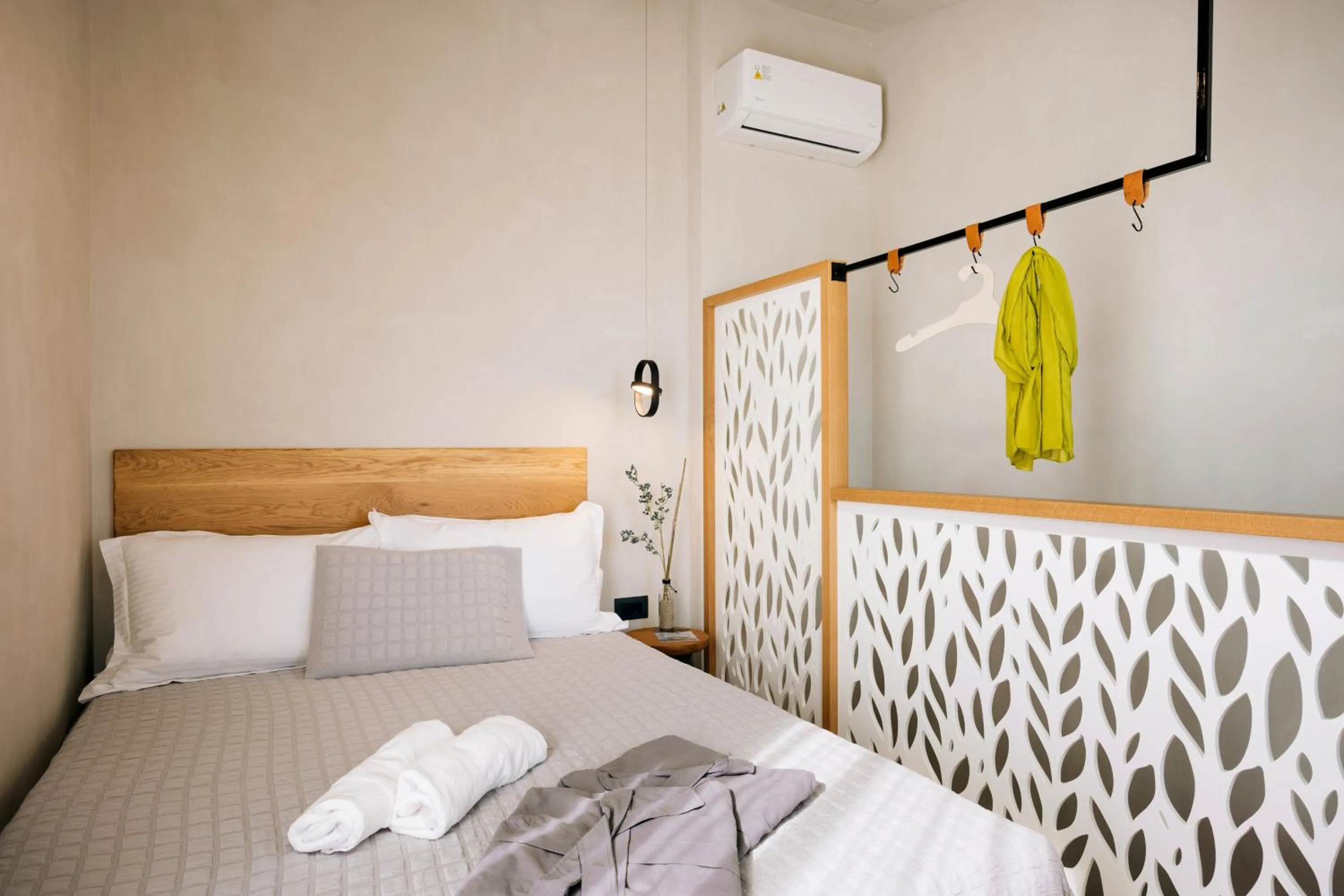 Bedroom, Bed in Mirthea Suites