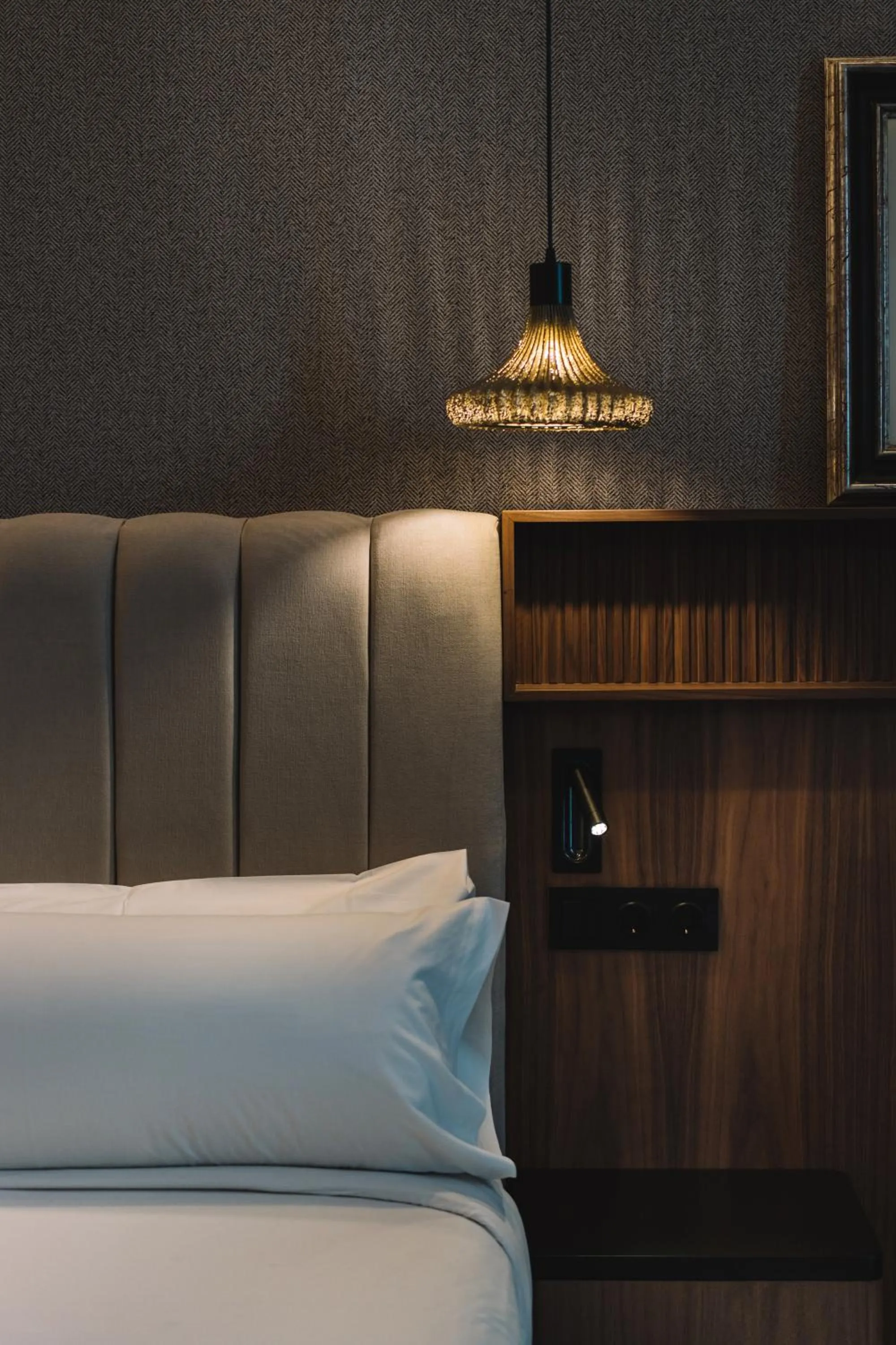 Decorative detail, Bed in Hotel Pinar Plaza