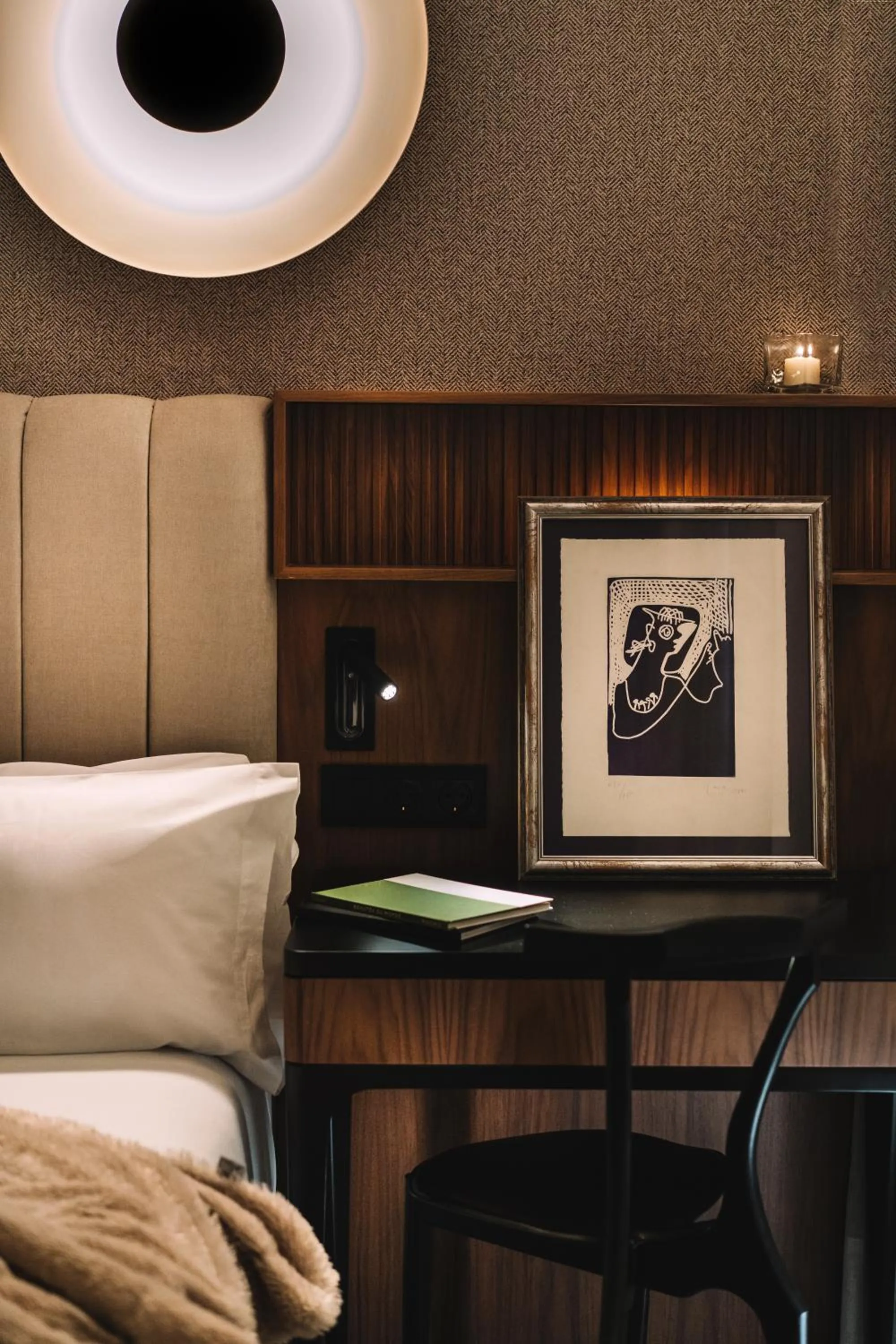 Seating area, Bed in Hotel Pinar Plaza