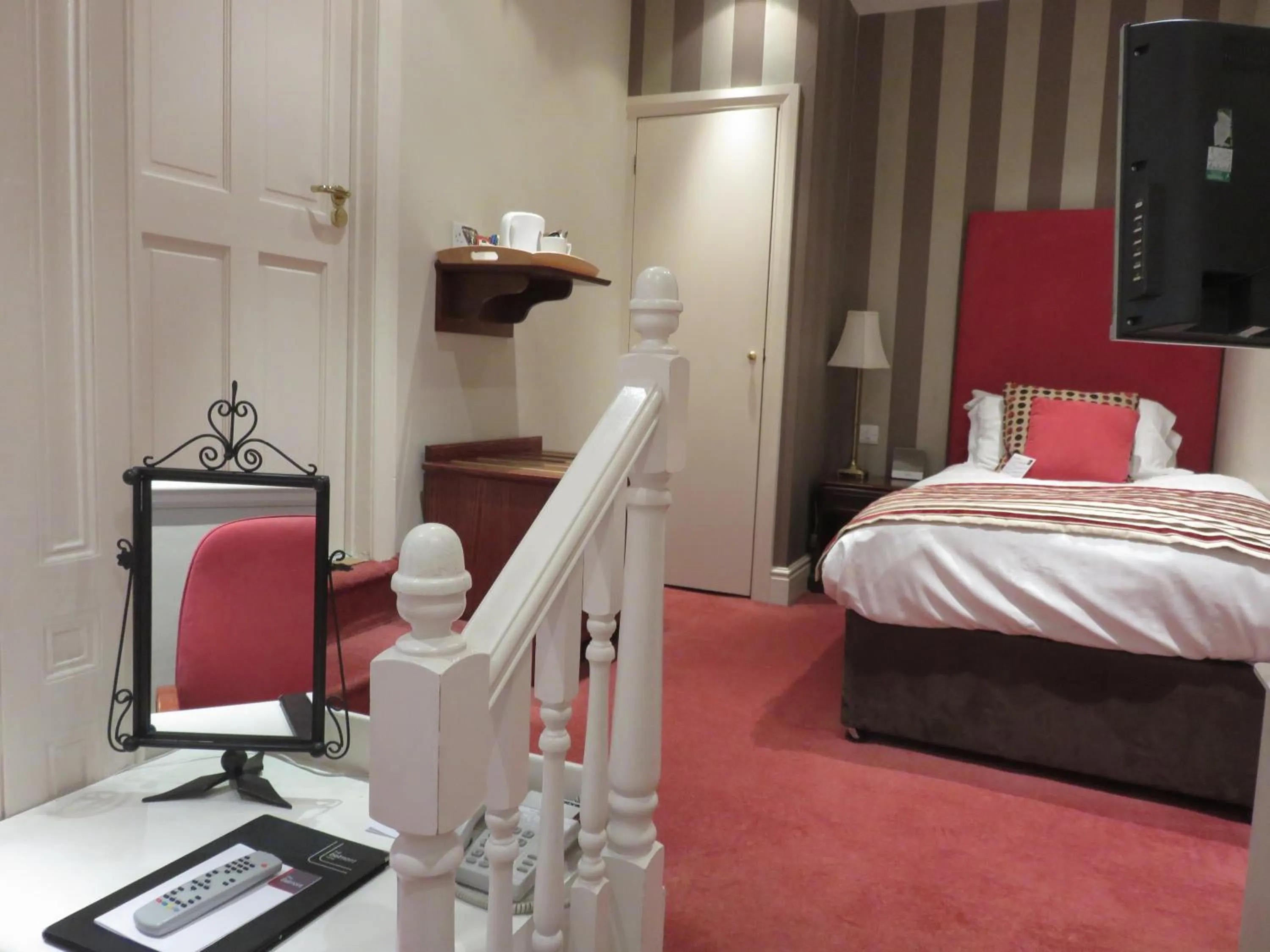 Photo of the whole room, Bed in Belmont Hotel Leicester