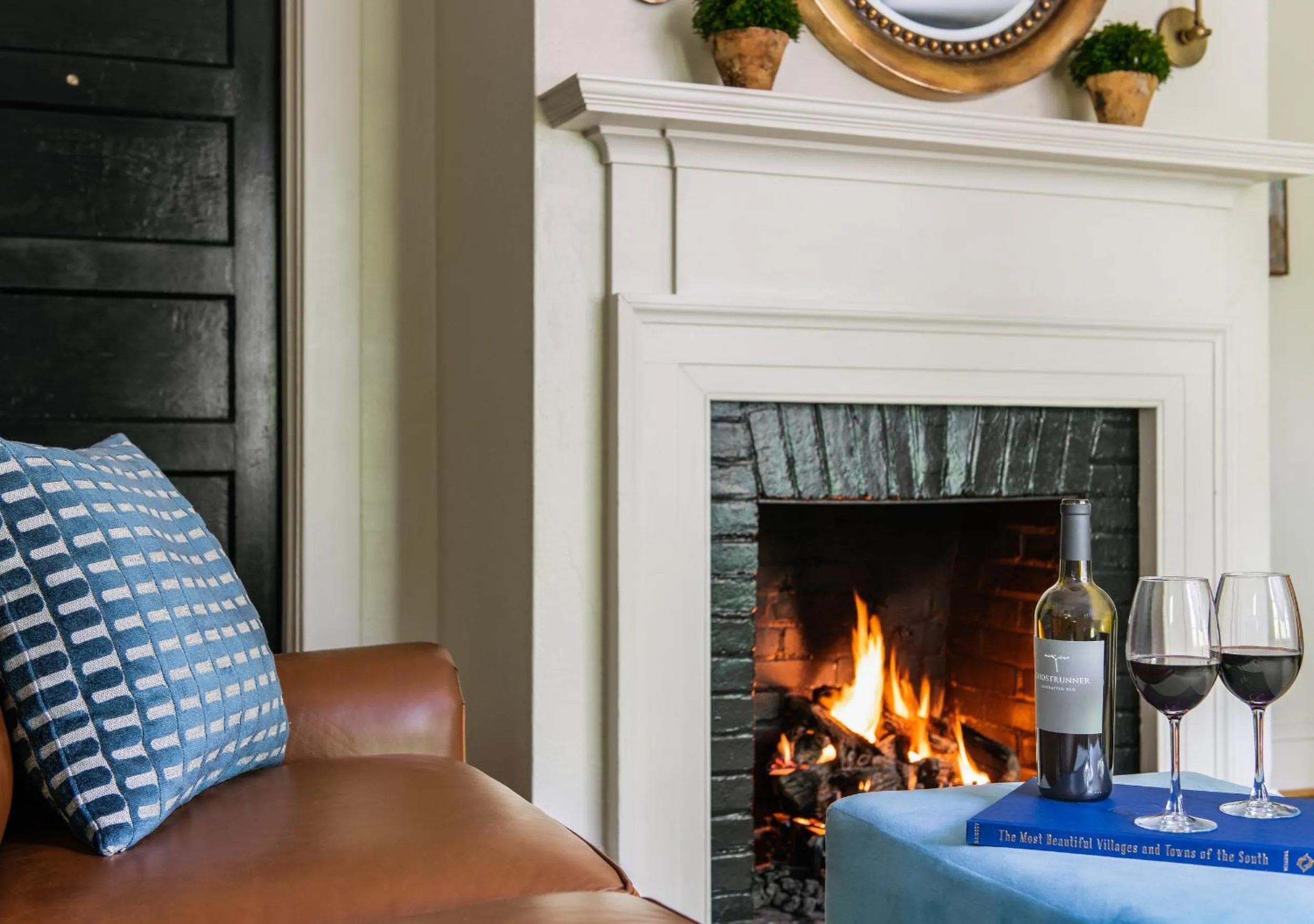 Lobby or reception in Oakhurst Inn at the University