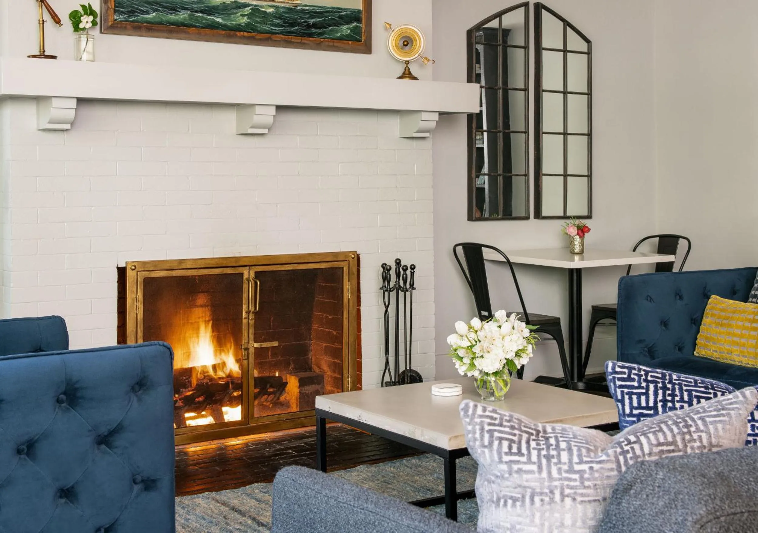 Lobby or reception in Oakhurst Inn at the University