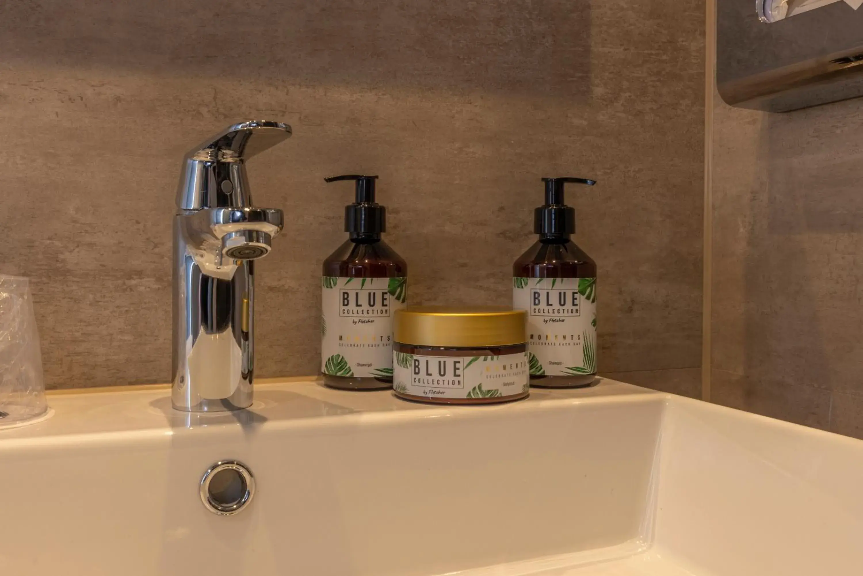 Comfort Double Room with Terrace in Fletcher Hotel Restaurant Hellendoorn Comfort Double Room with Terrace in Fletcher Hotel Restaurant Hellendoorn