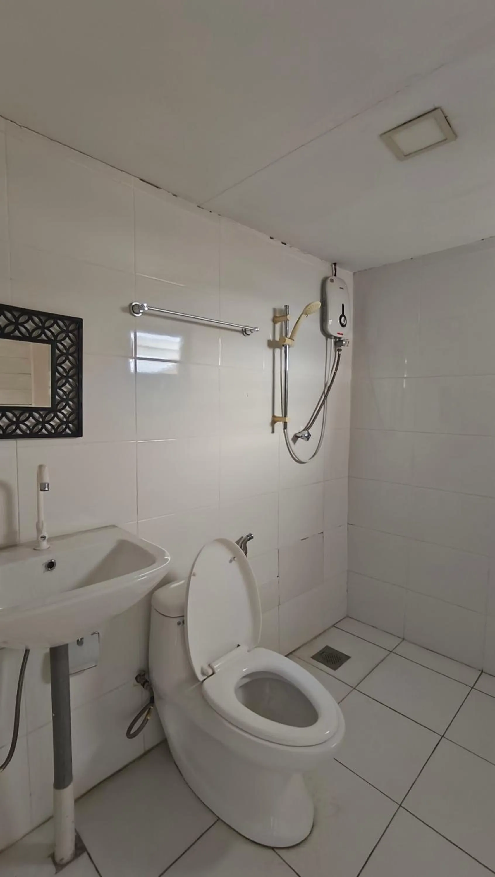 Toilet in Natol Homestay - London Foochow Road