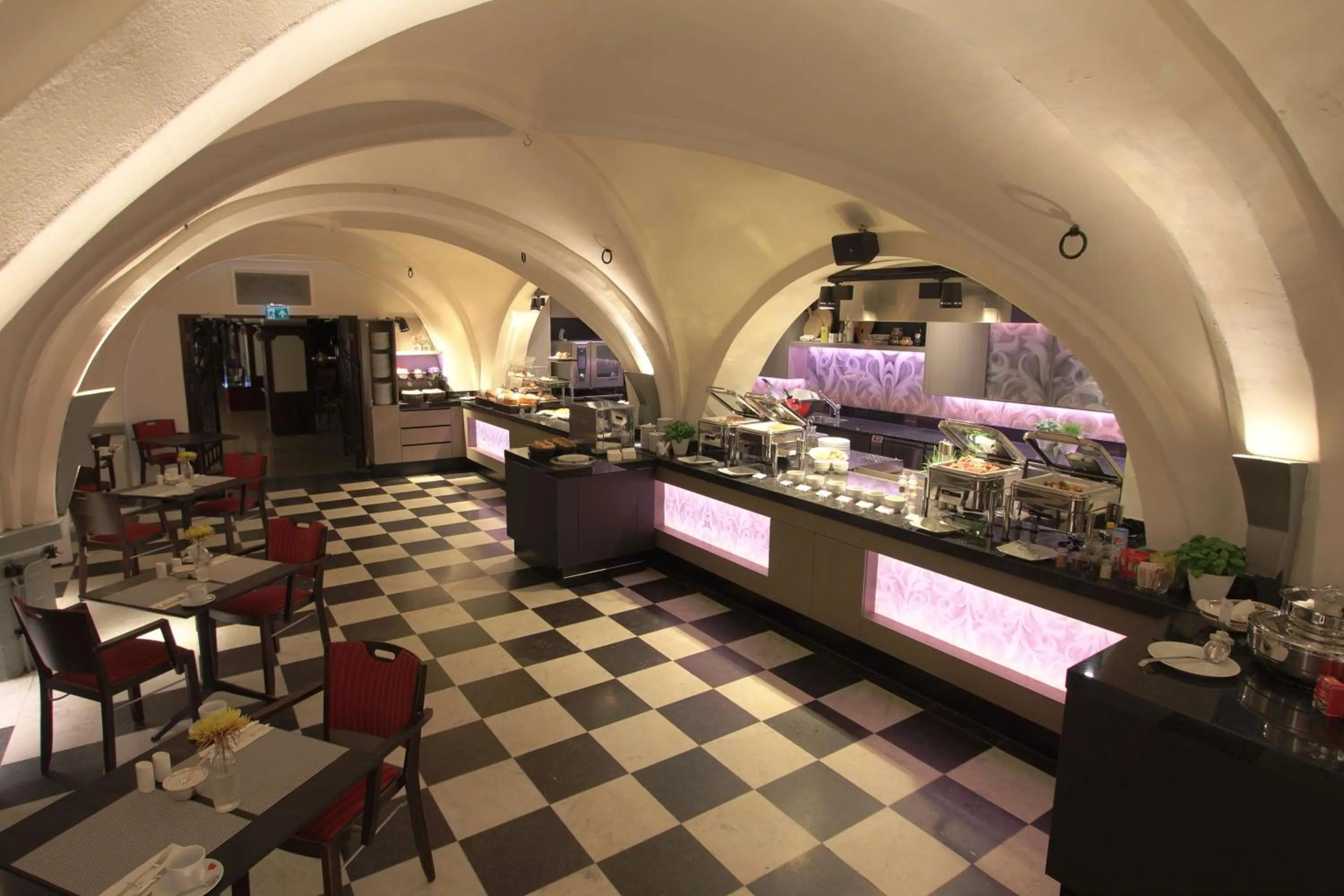 Breakfast in Golden Tulip Hotel Central