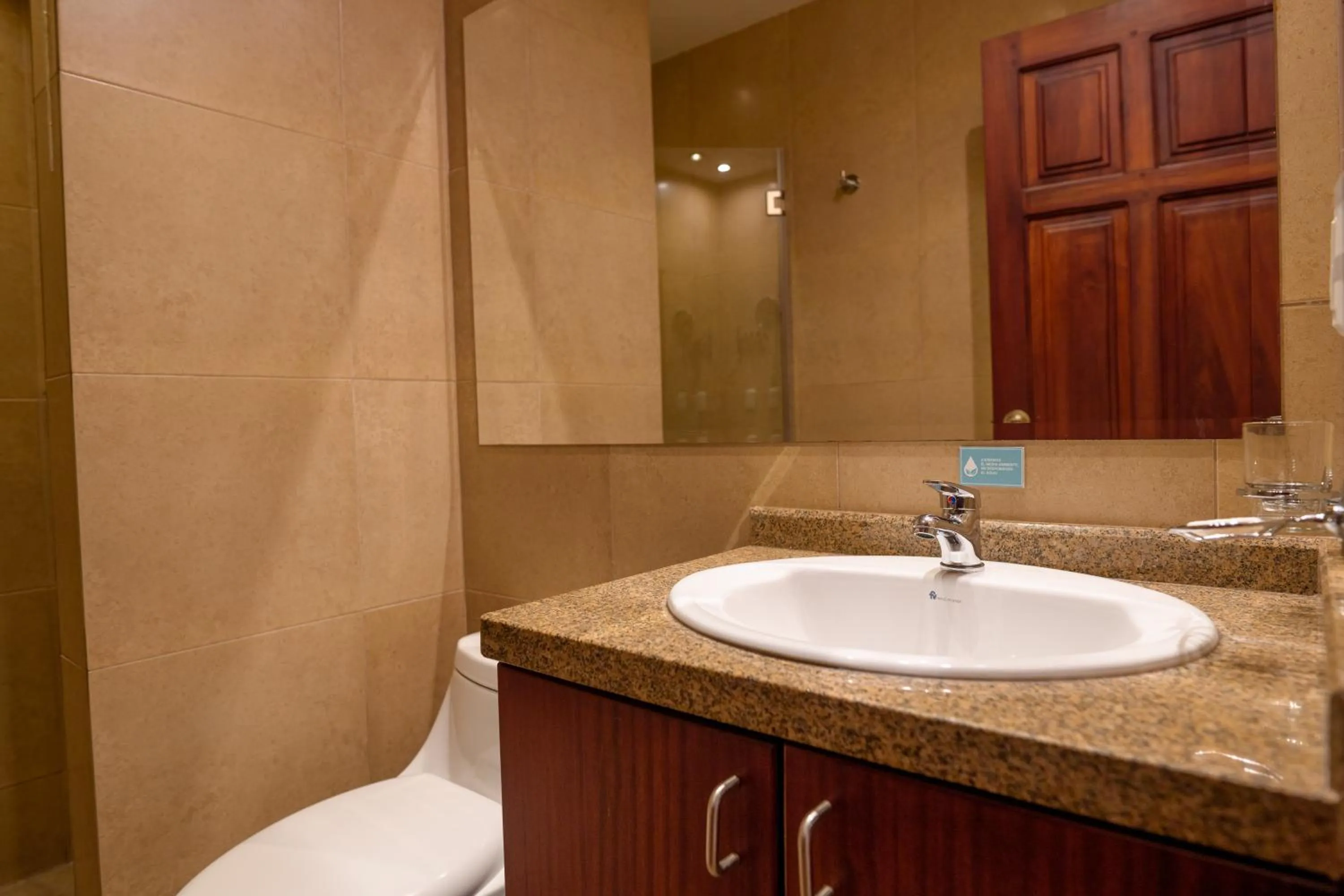 Shower in Santa Lucia House - Forum