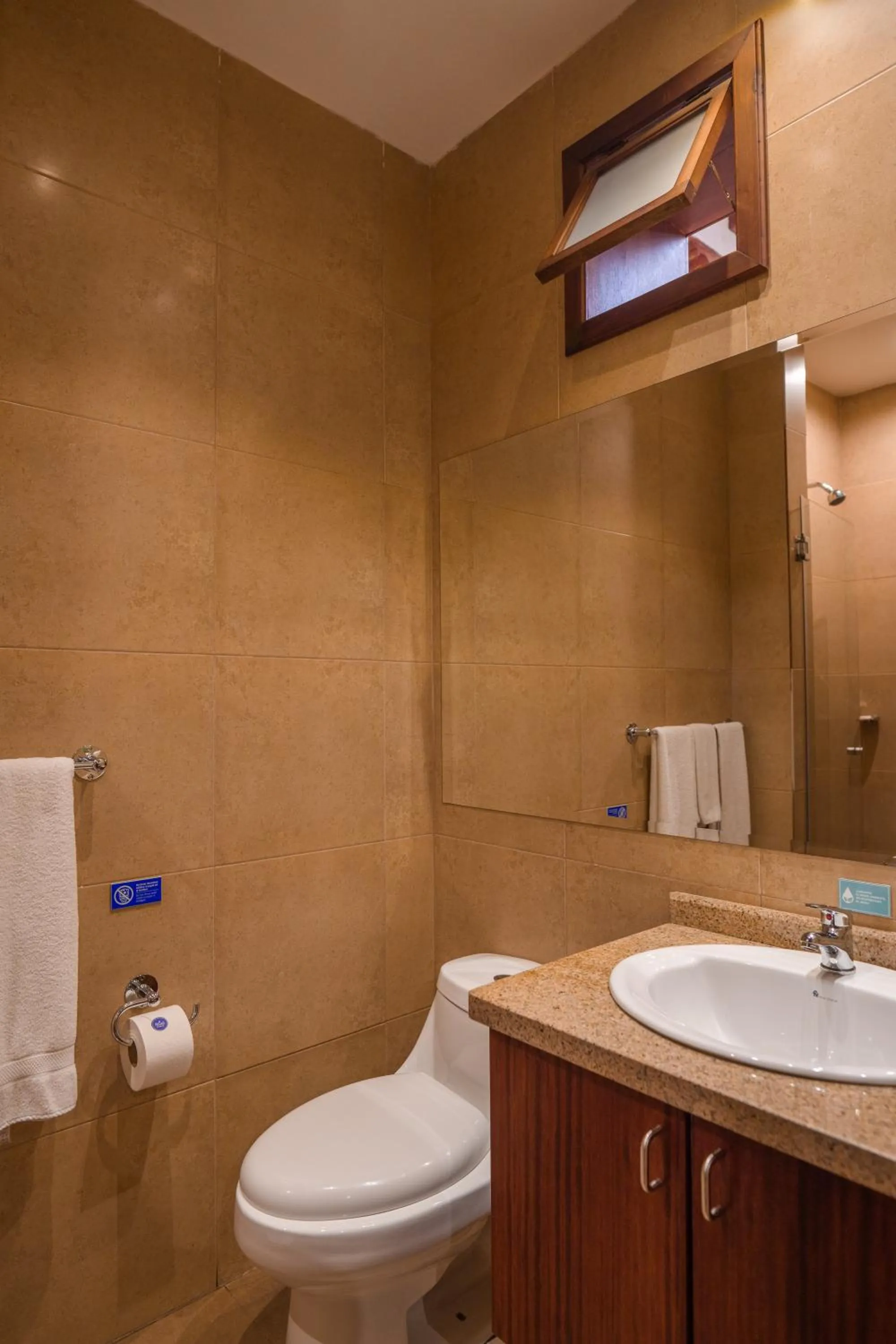 Shower in Santa Lucia House - Forum