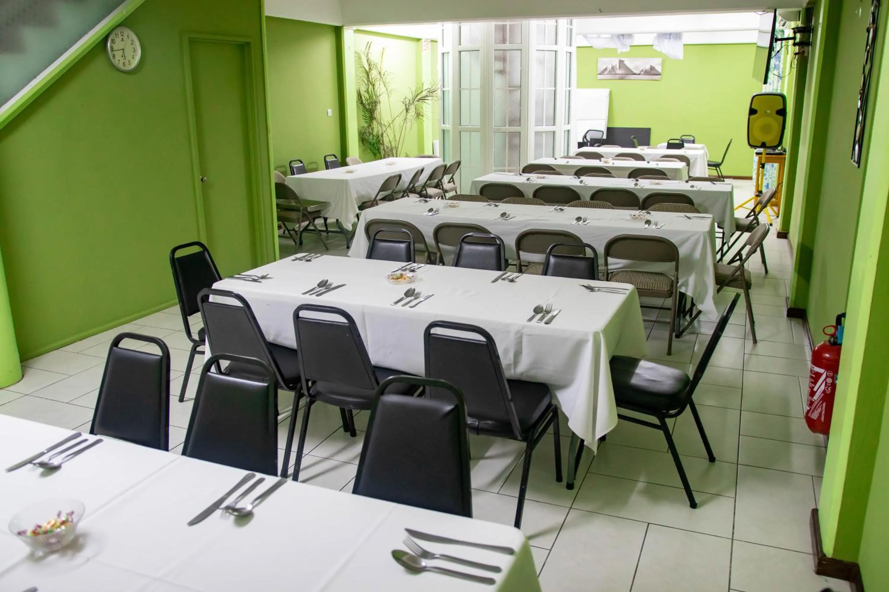 Meeting/conference room in La Flamboyant Hotel