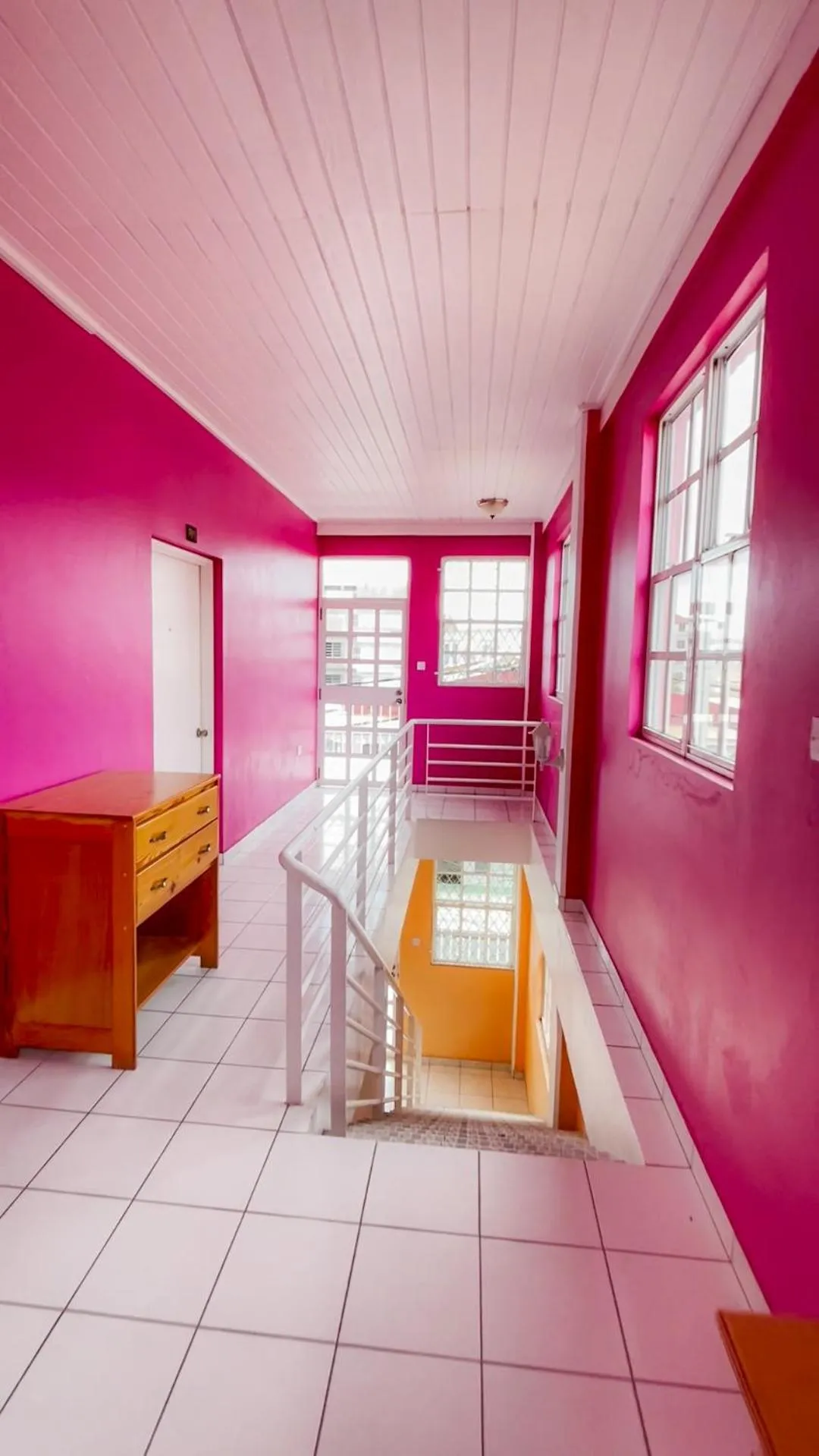 Property building, Bed in La Flamboyant Hotel