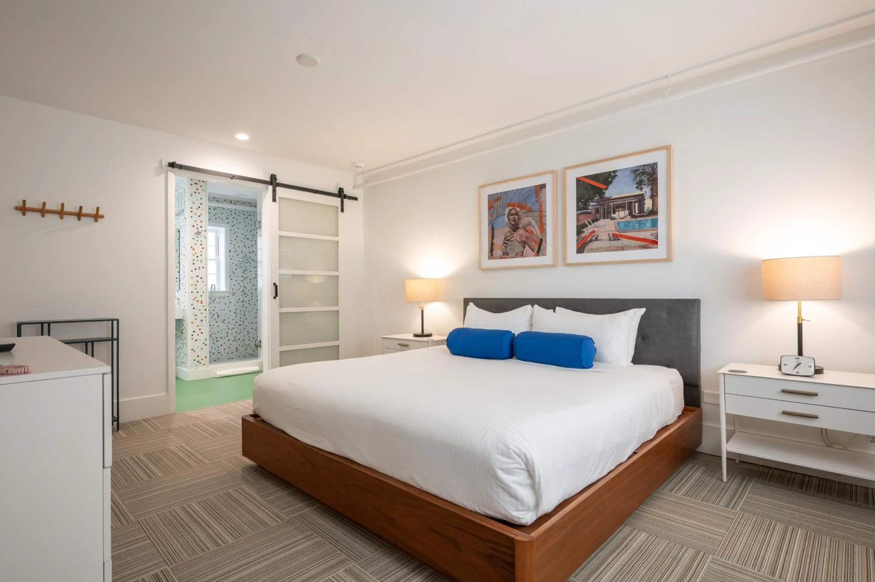 Bed in Little Mod Hotel at the University