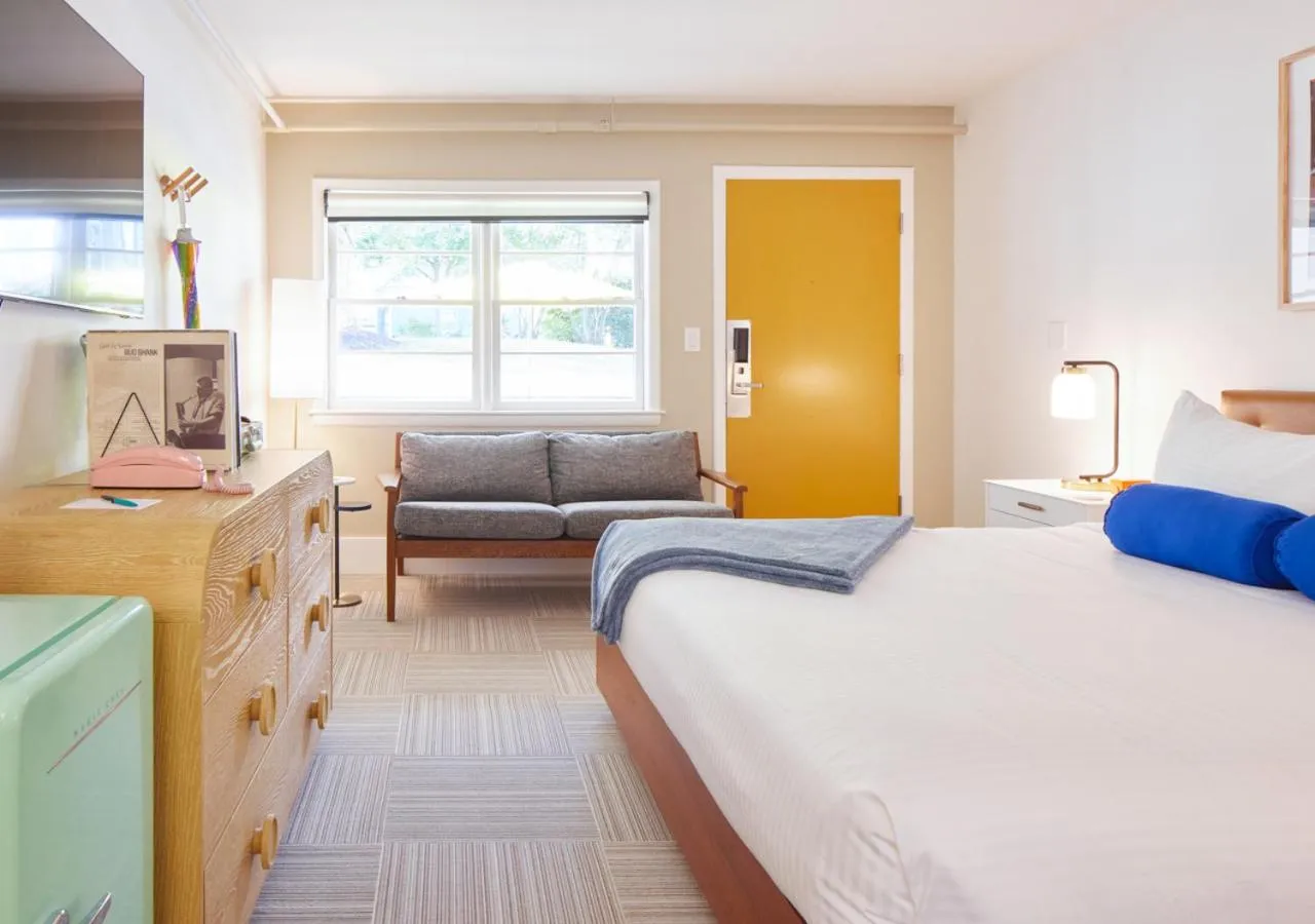 Bedroom, Bed in Little Mod Hotel at the University