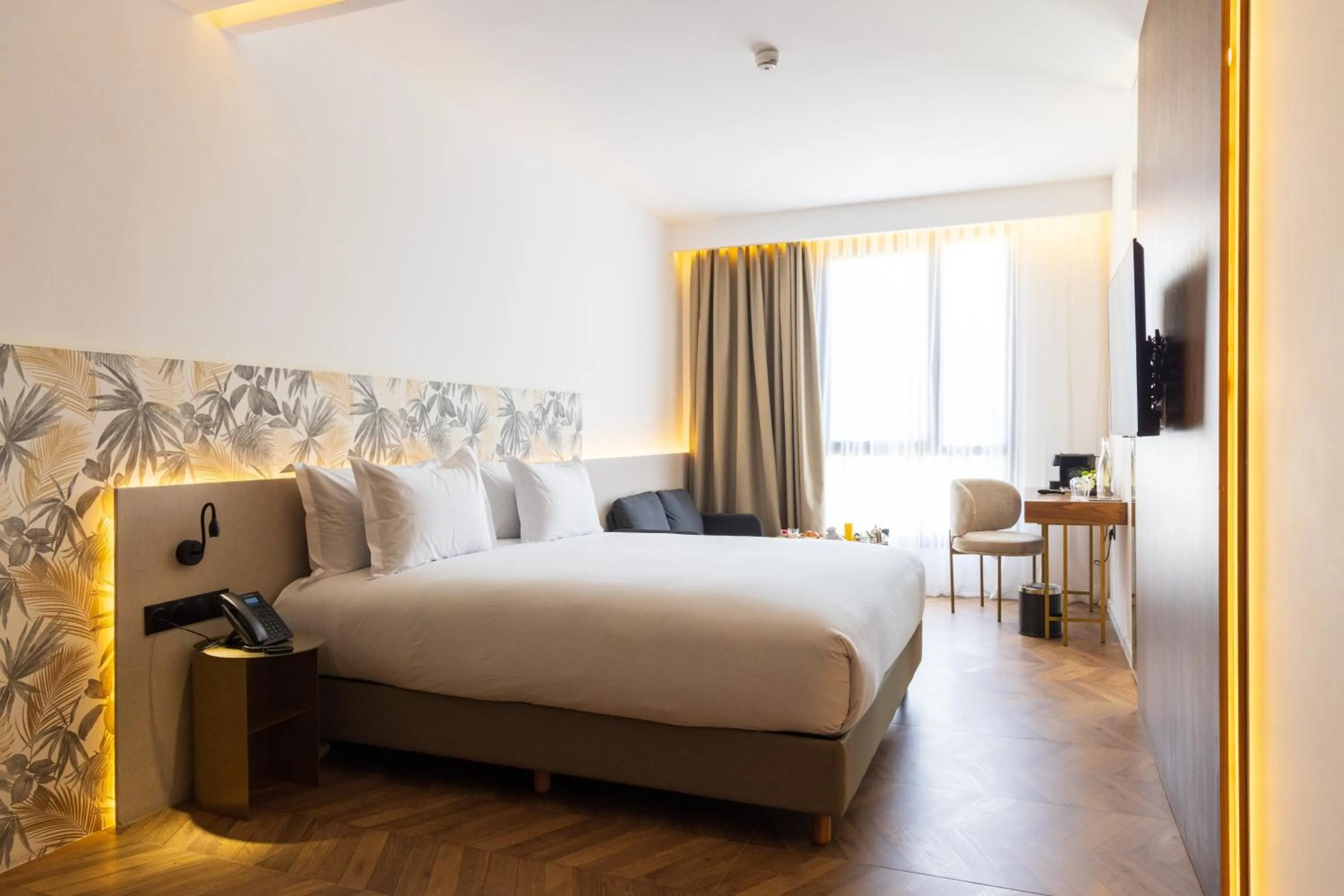 Bedroom, Bed in DIAGONAL HOTEL