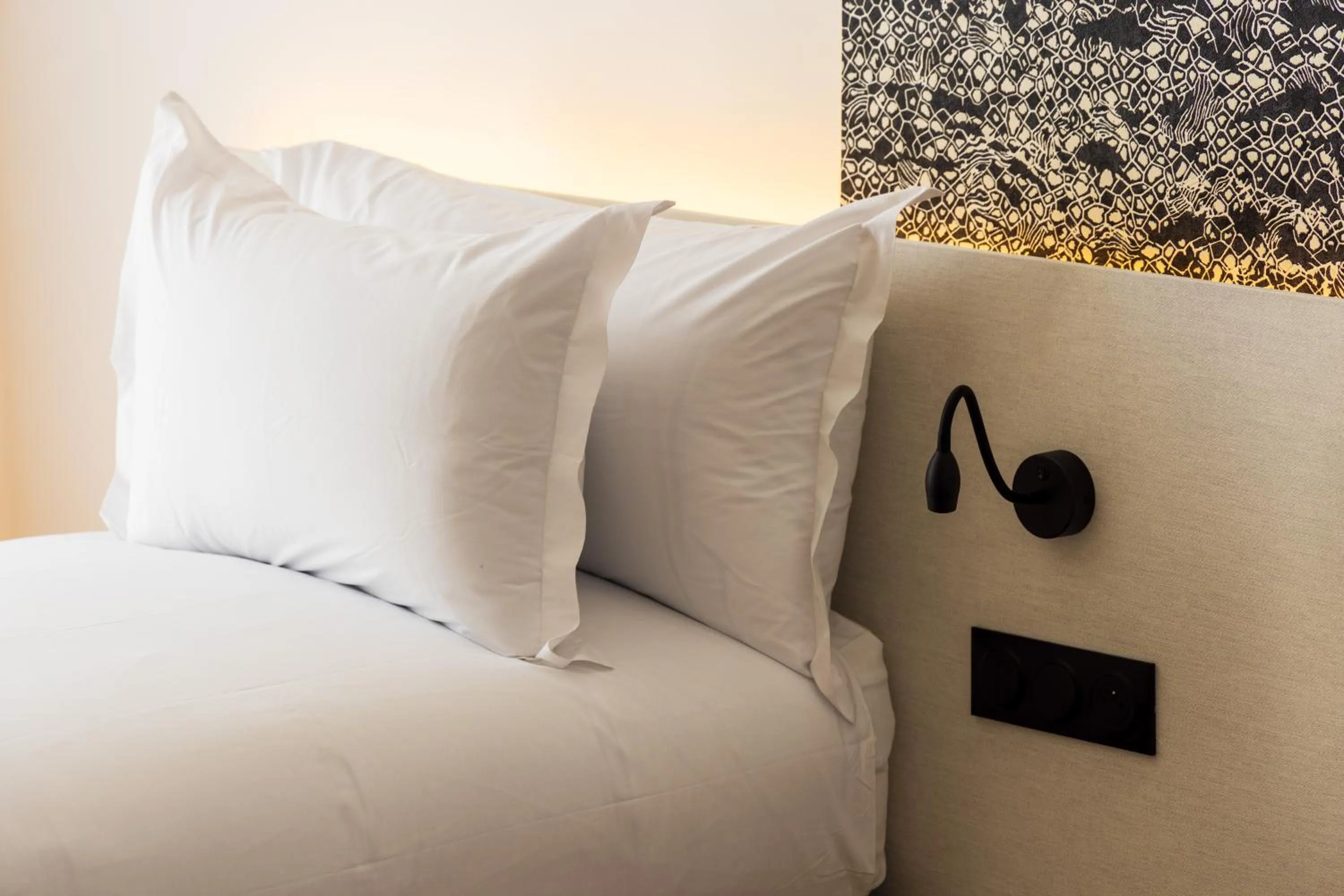 Bedroom, Bed in DIAGONAL HOTEL