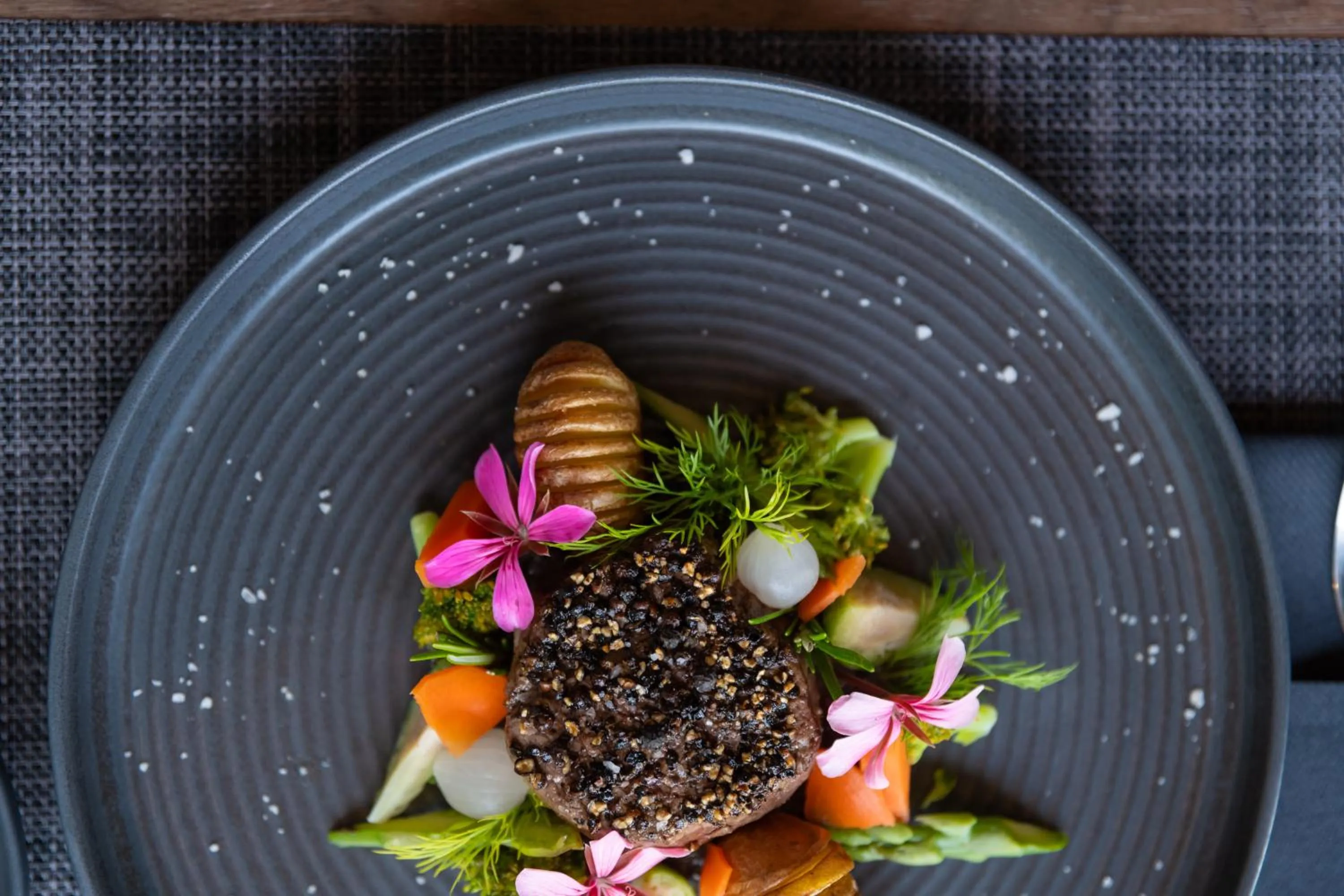 Restaurant/places to eat in DIAGONAL HOTEL