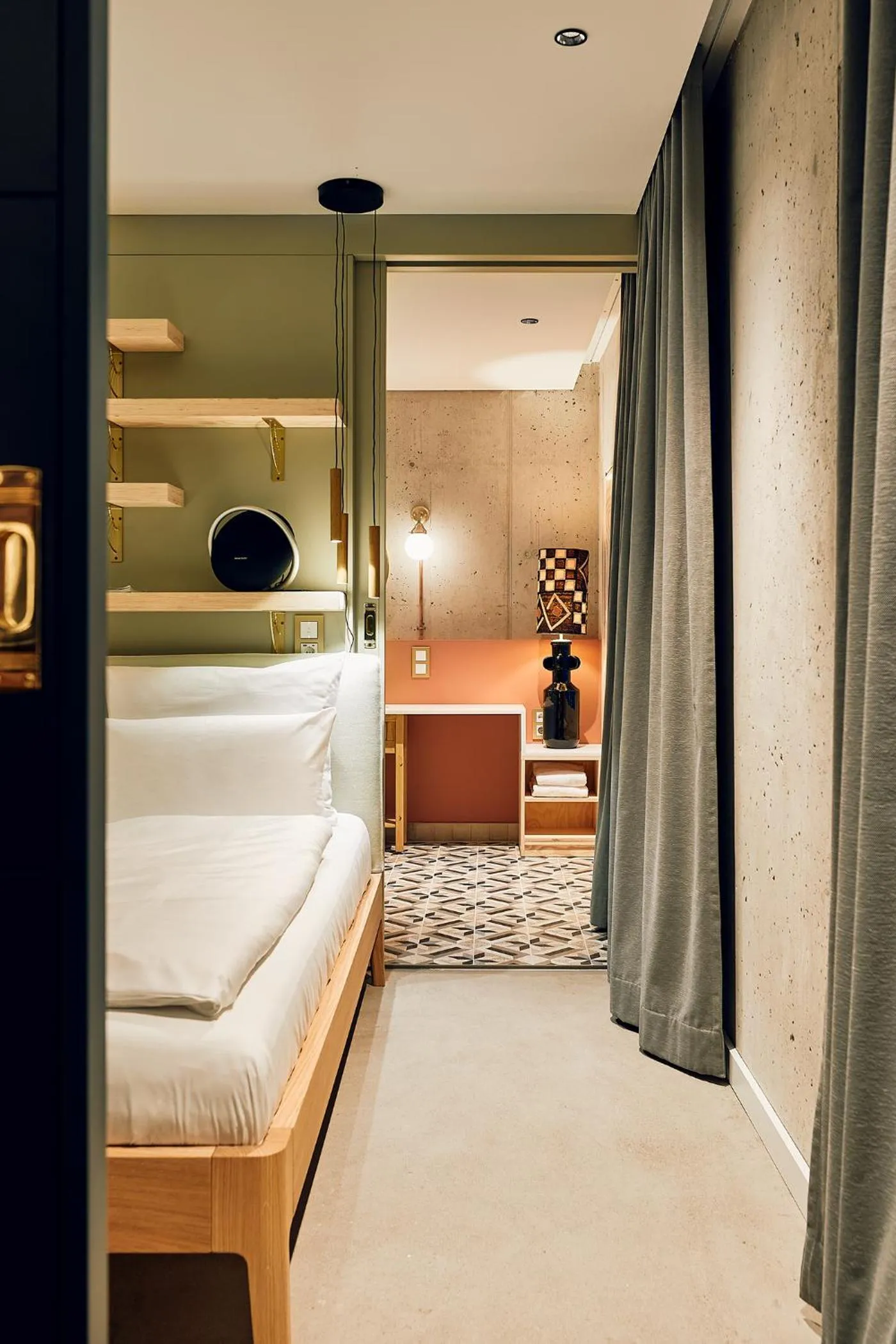 Bedroom, Bed in Villa Viva Hamburg - Neueröffnung Nov 2023