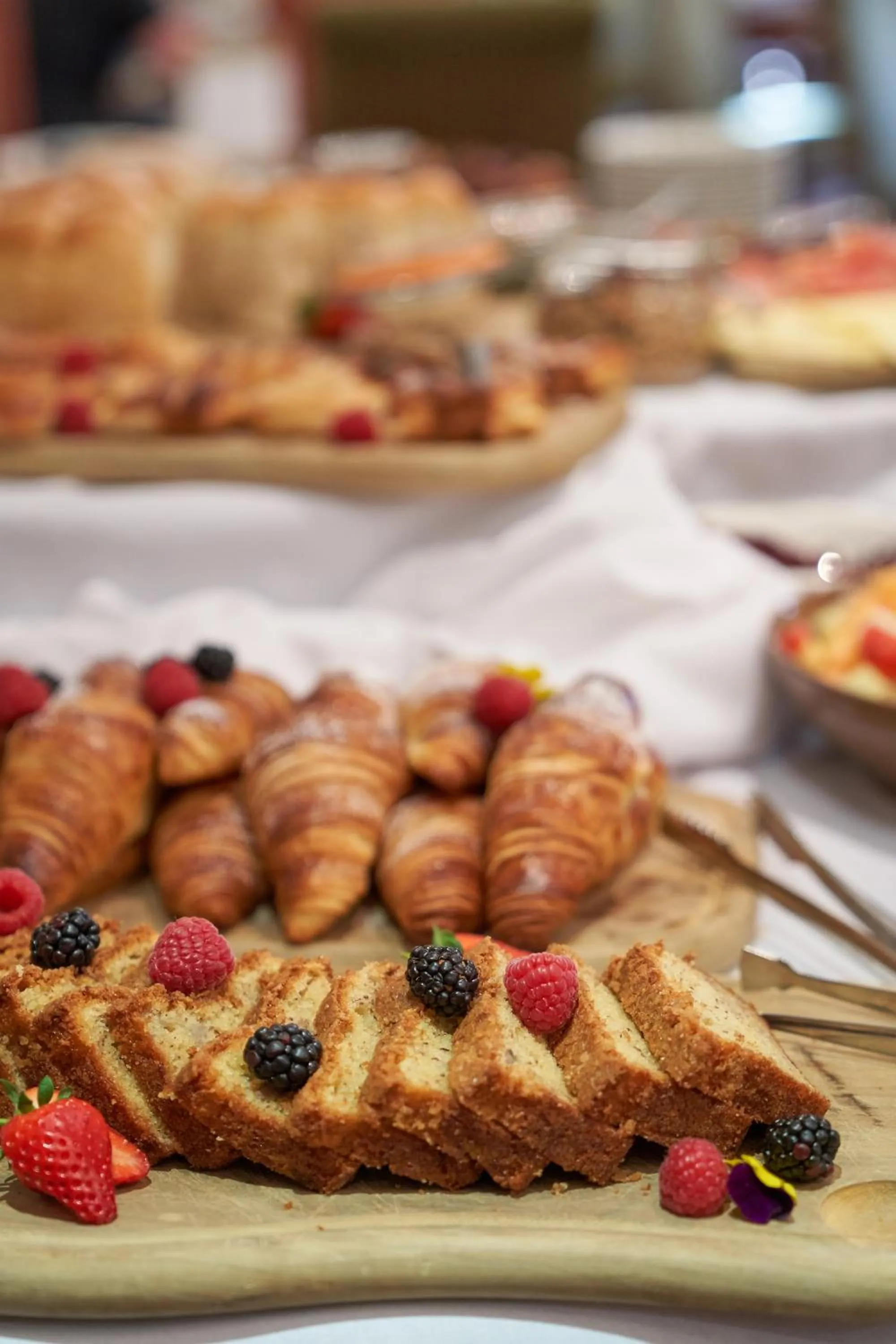 Breakfast in Connaught Lodge