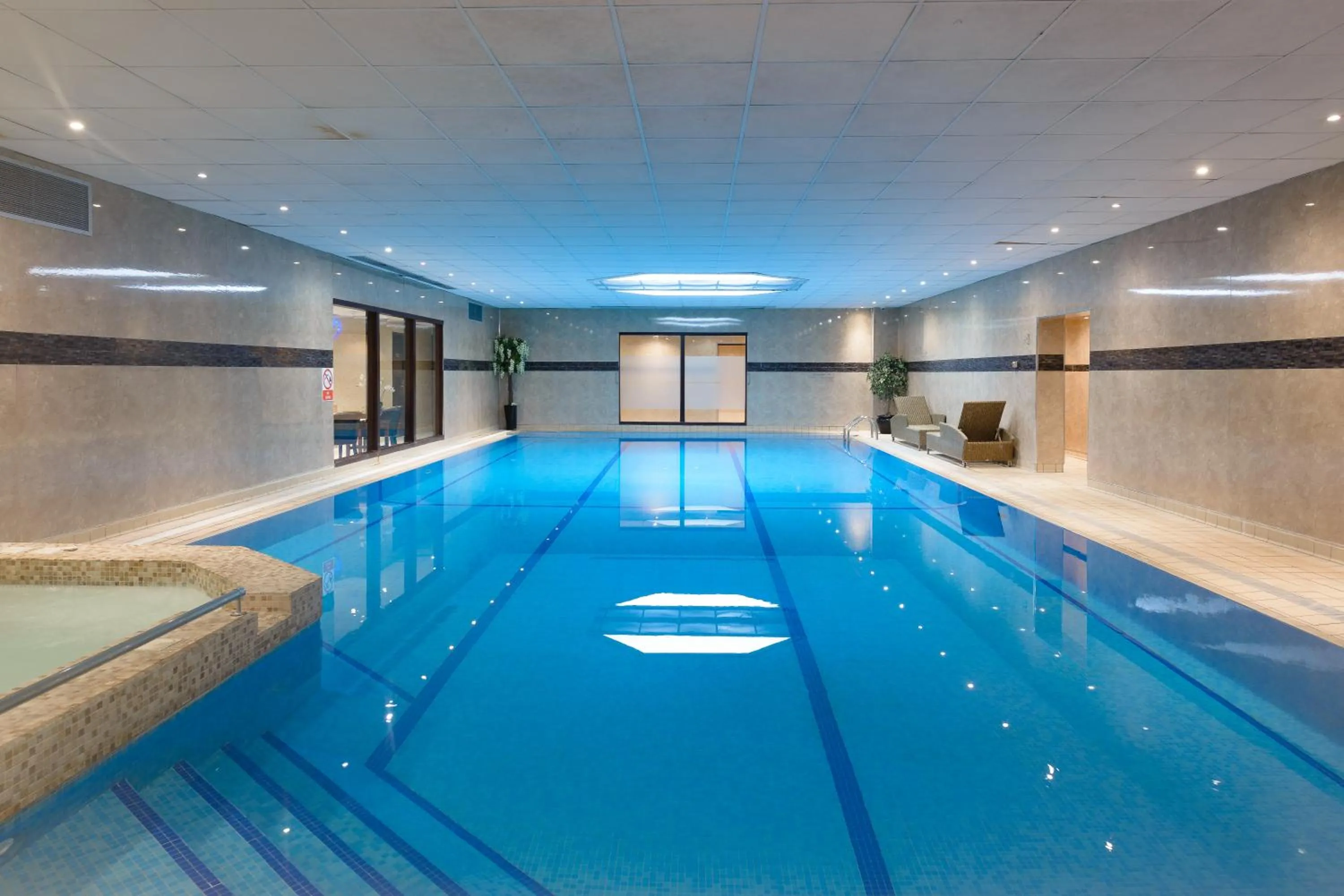 Swimming pool in Connaught Lodge