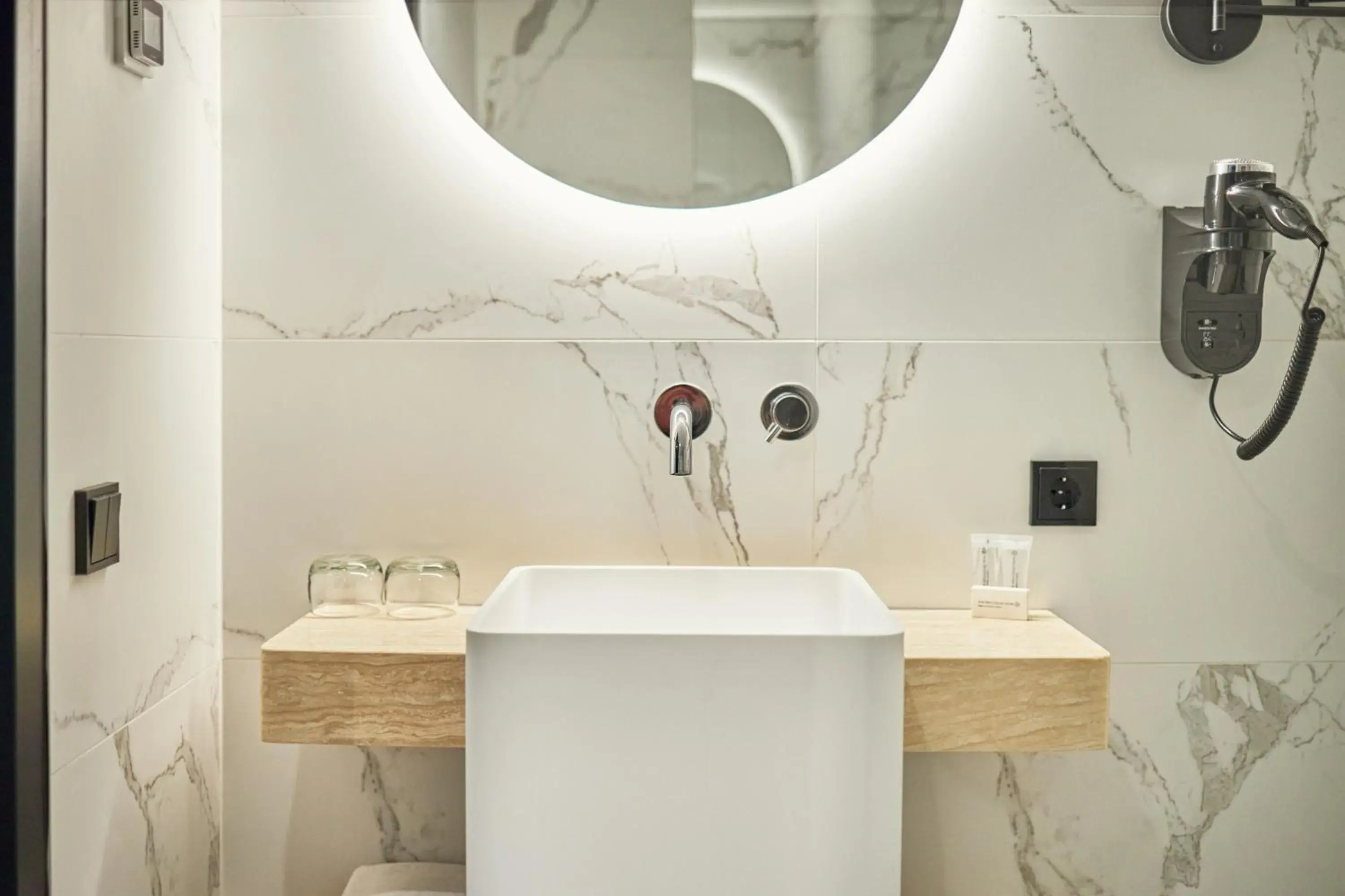 Deluxe Twin Room in Hotel Hoogeveen Deluxe Twin Room in Hotel Hoogeveen