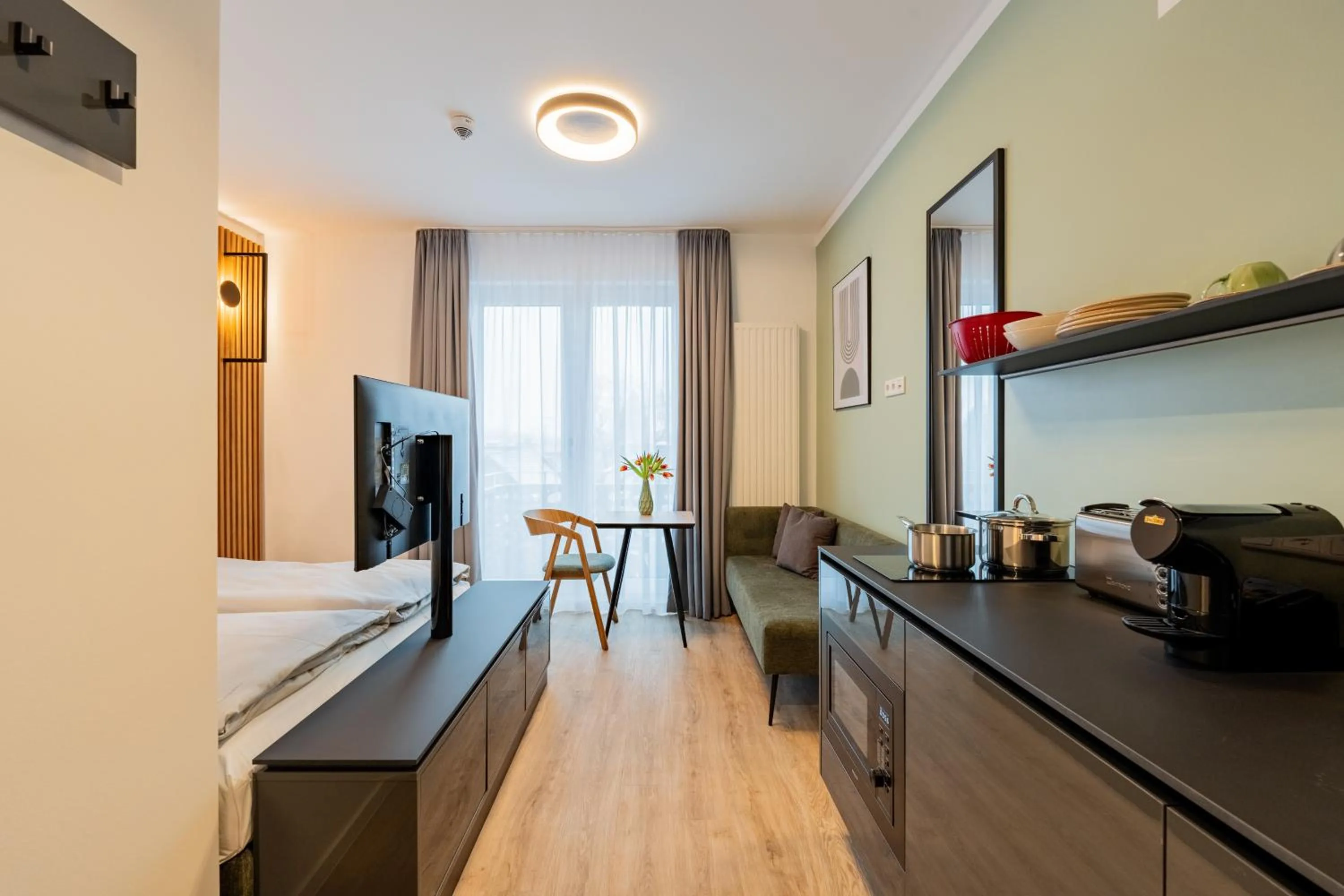 Photo of the whole room in Nena Apartments Berlin Adlershof