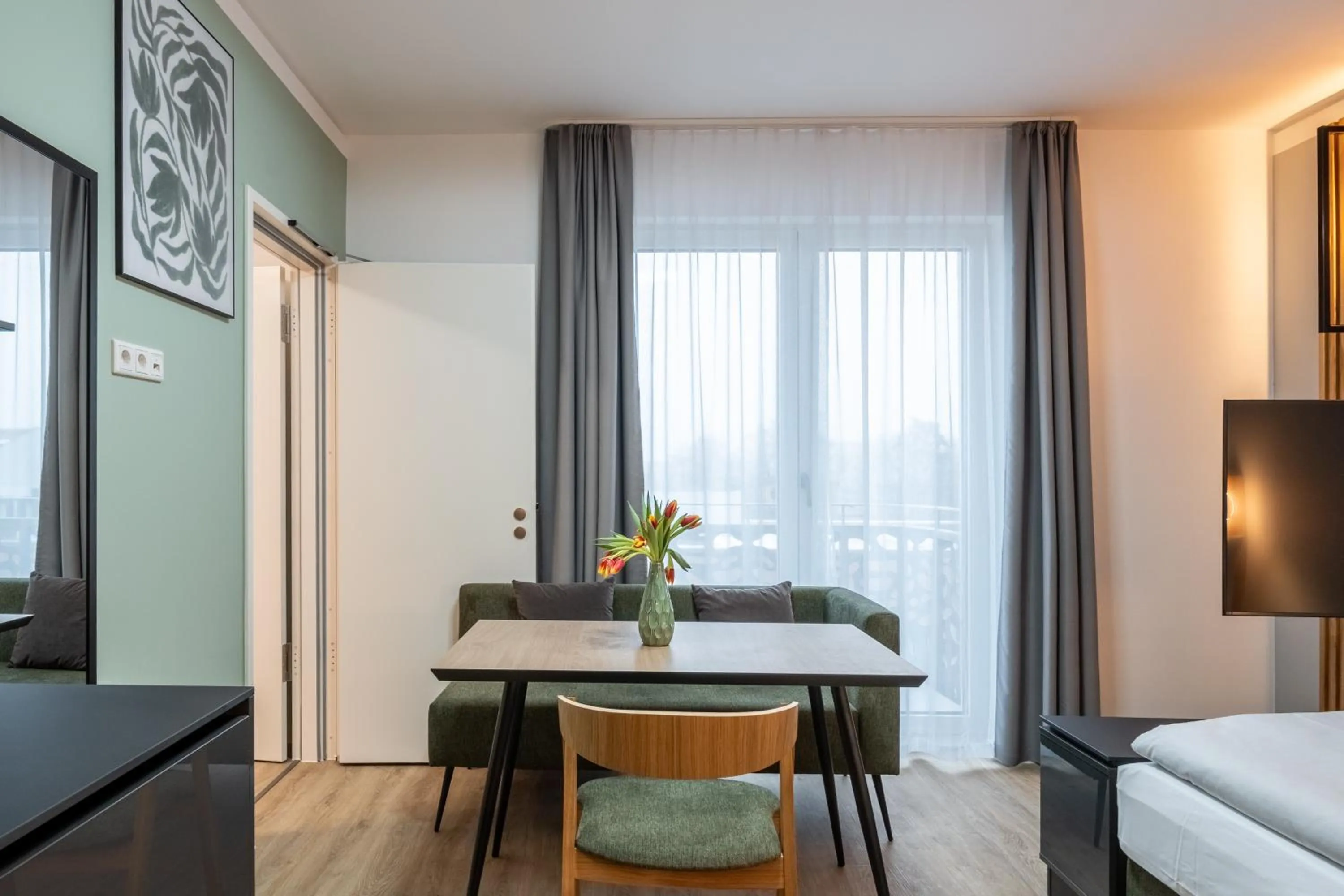 Photo of the whole room in Nena Apartments Berlin Adlershof