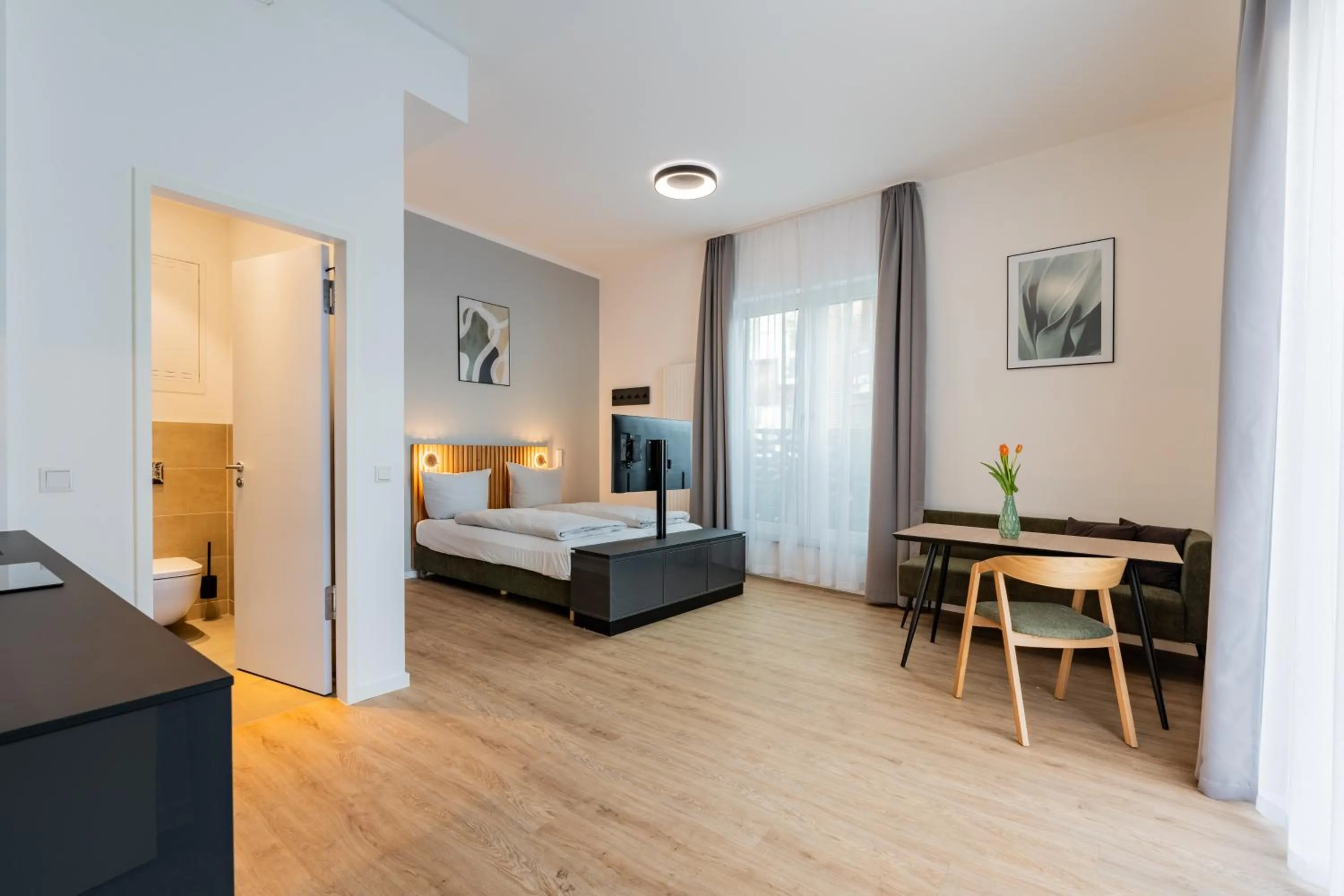 Photo of the whole room in Nena Apartments Berlin Adlershof