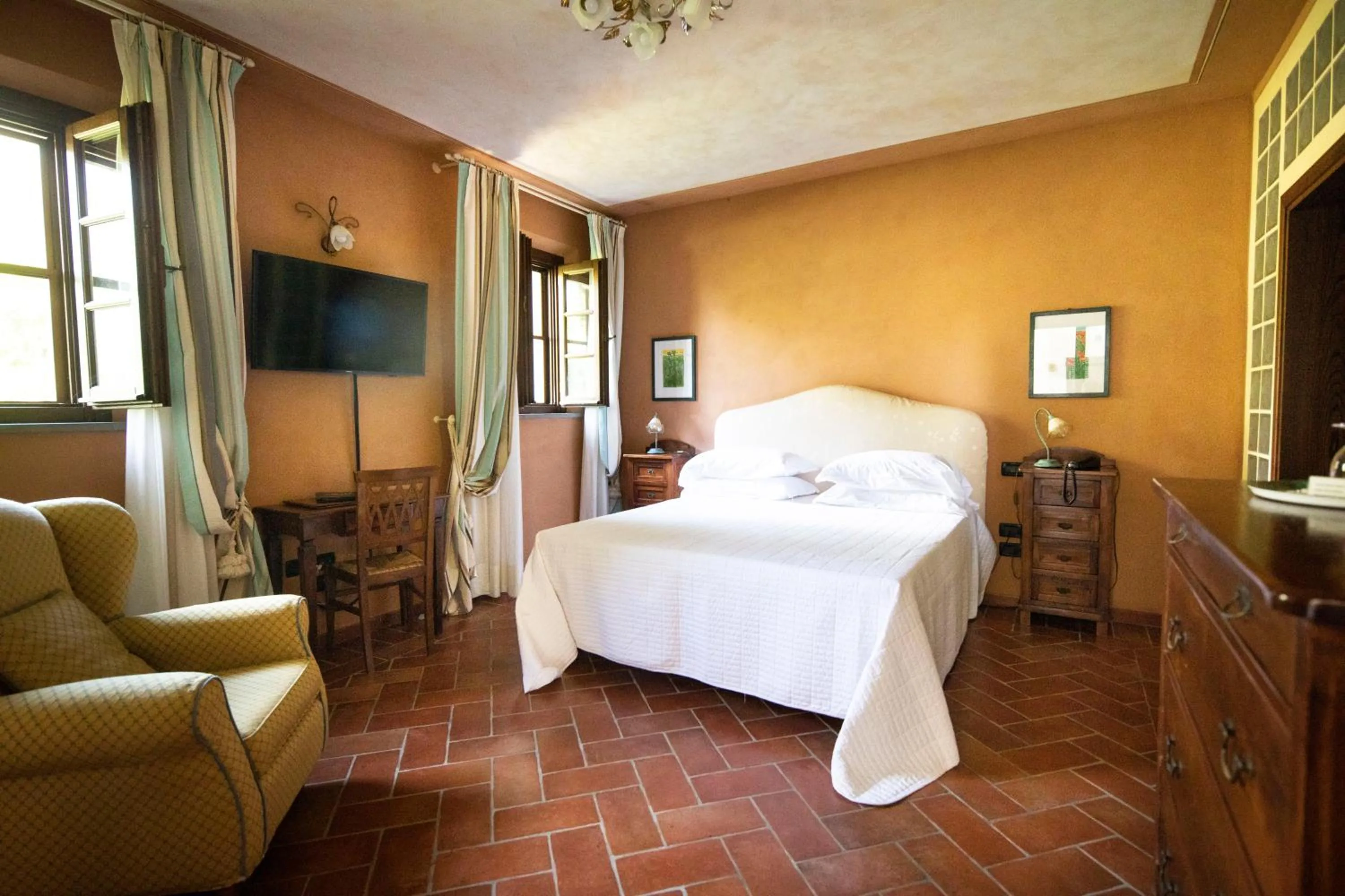 Bed in Villa Delia Hotel and Cooking School