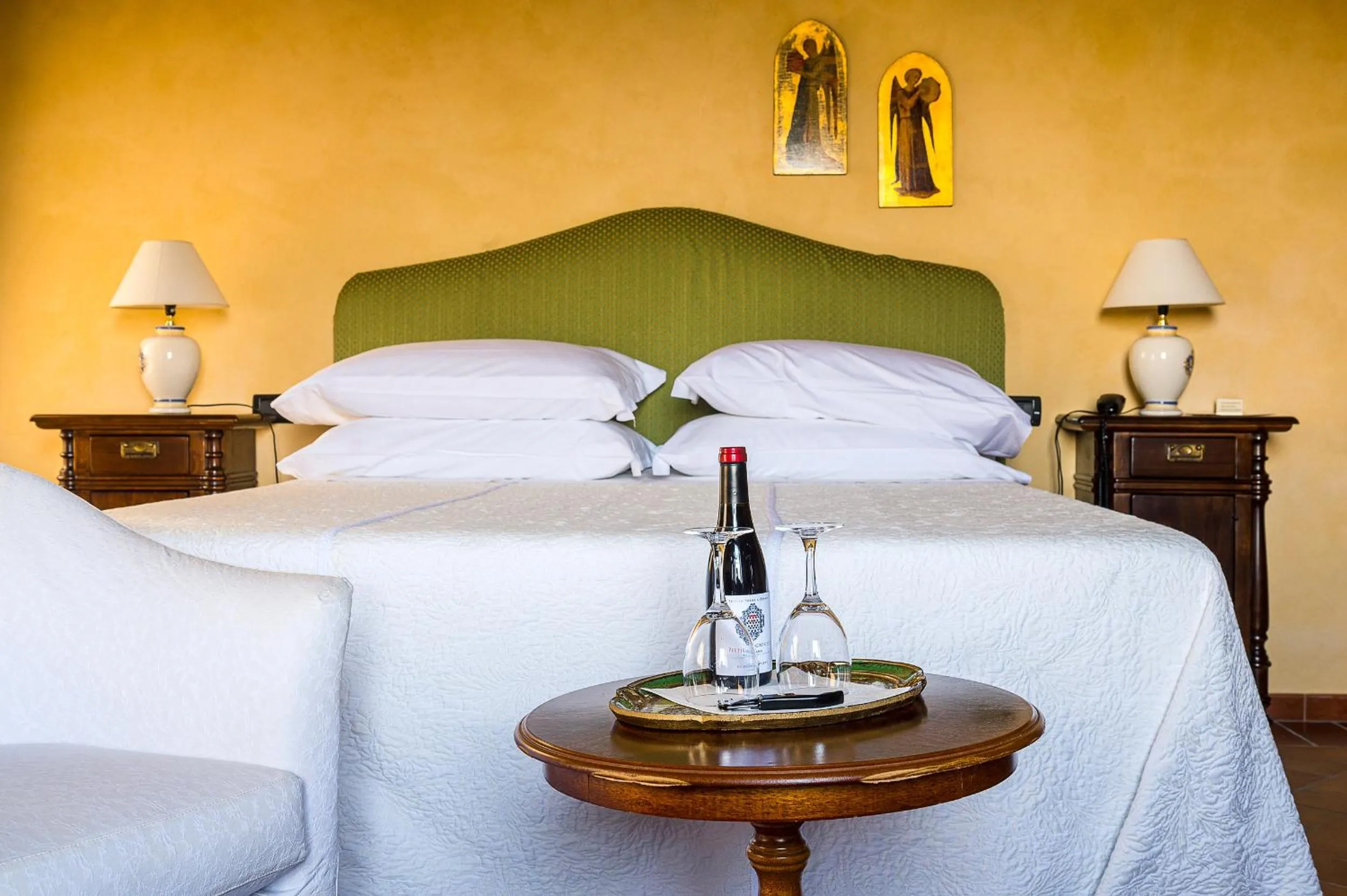 Bed in Villa Delia Hotel and Cooking School