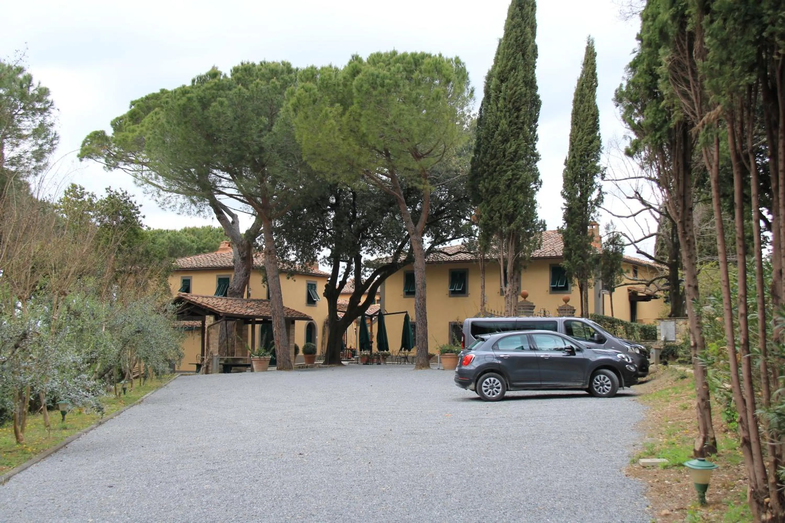 Parking in Villa Delia Hotel and Cooking School