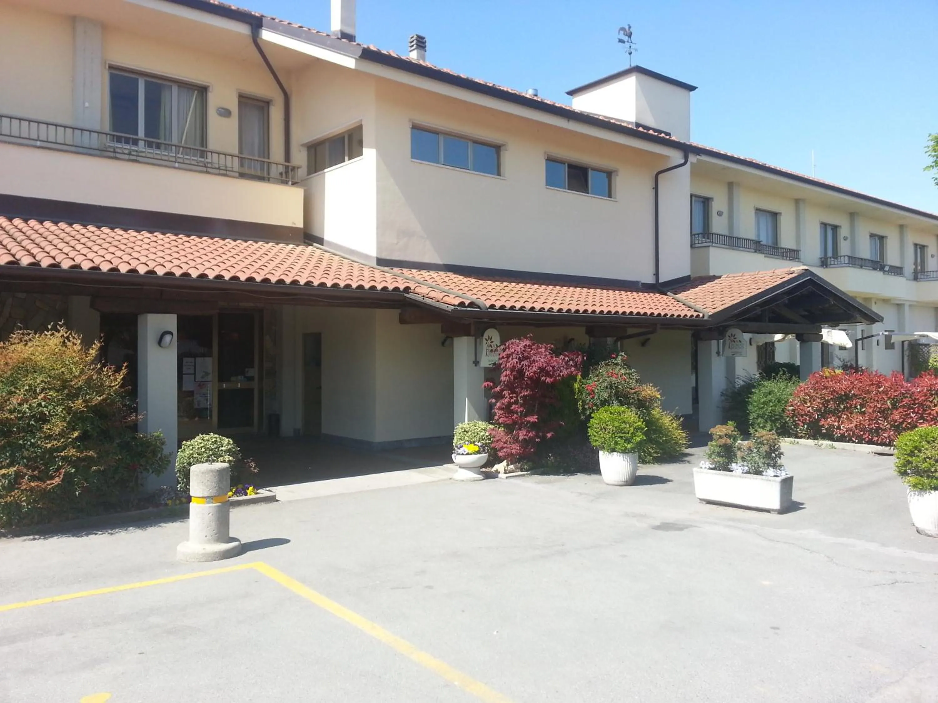 Facade/entrance in Borgonuovo