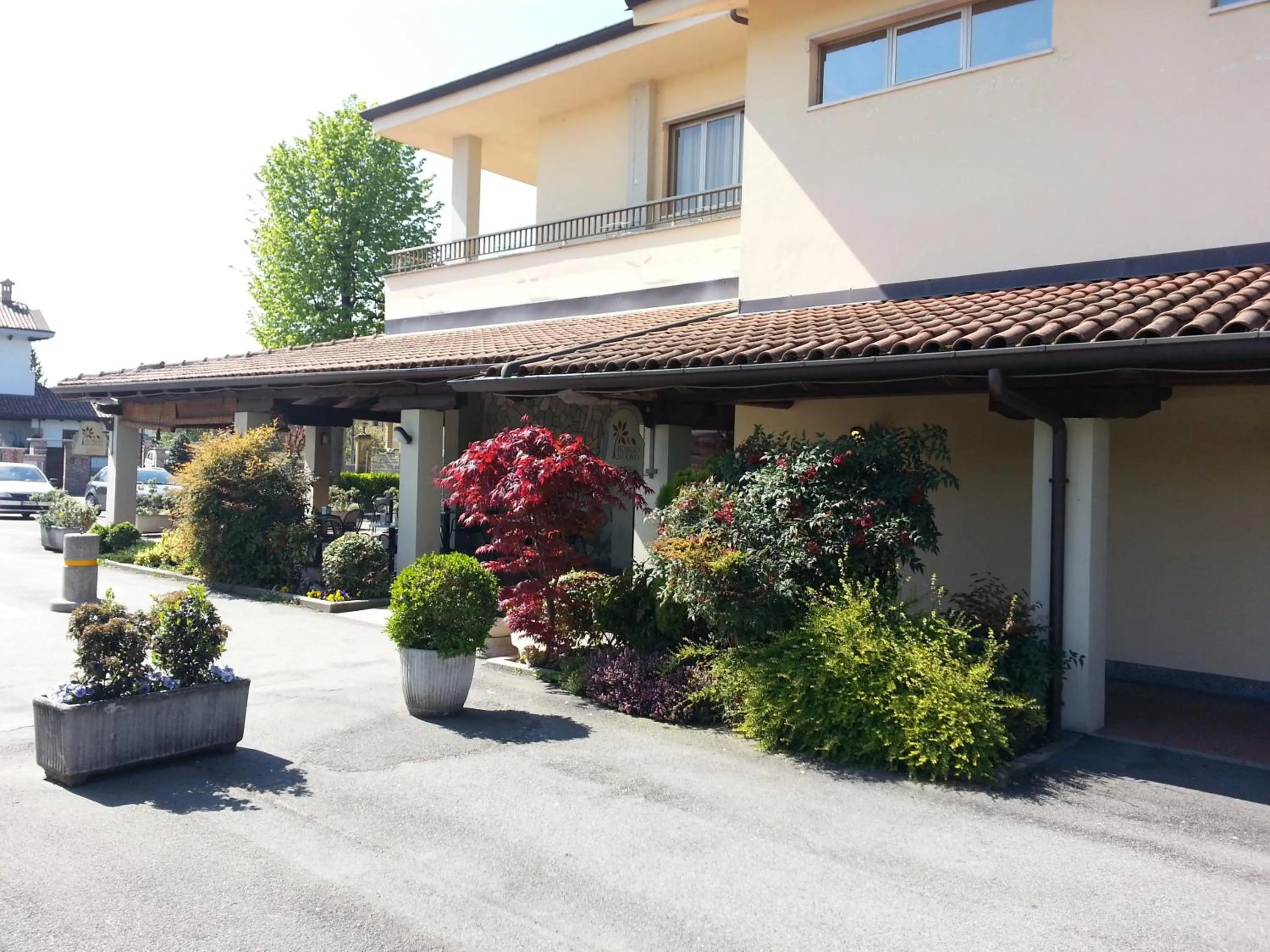 Facade/entrance in Borgonuovo