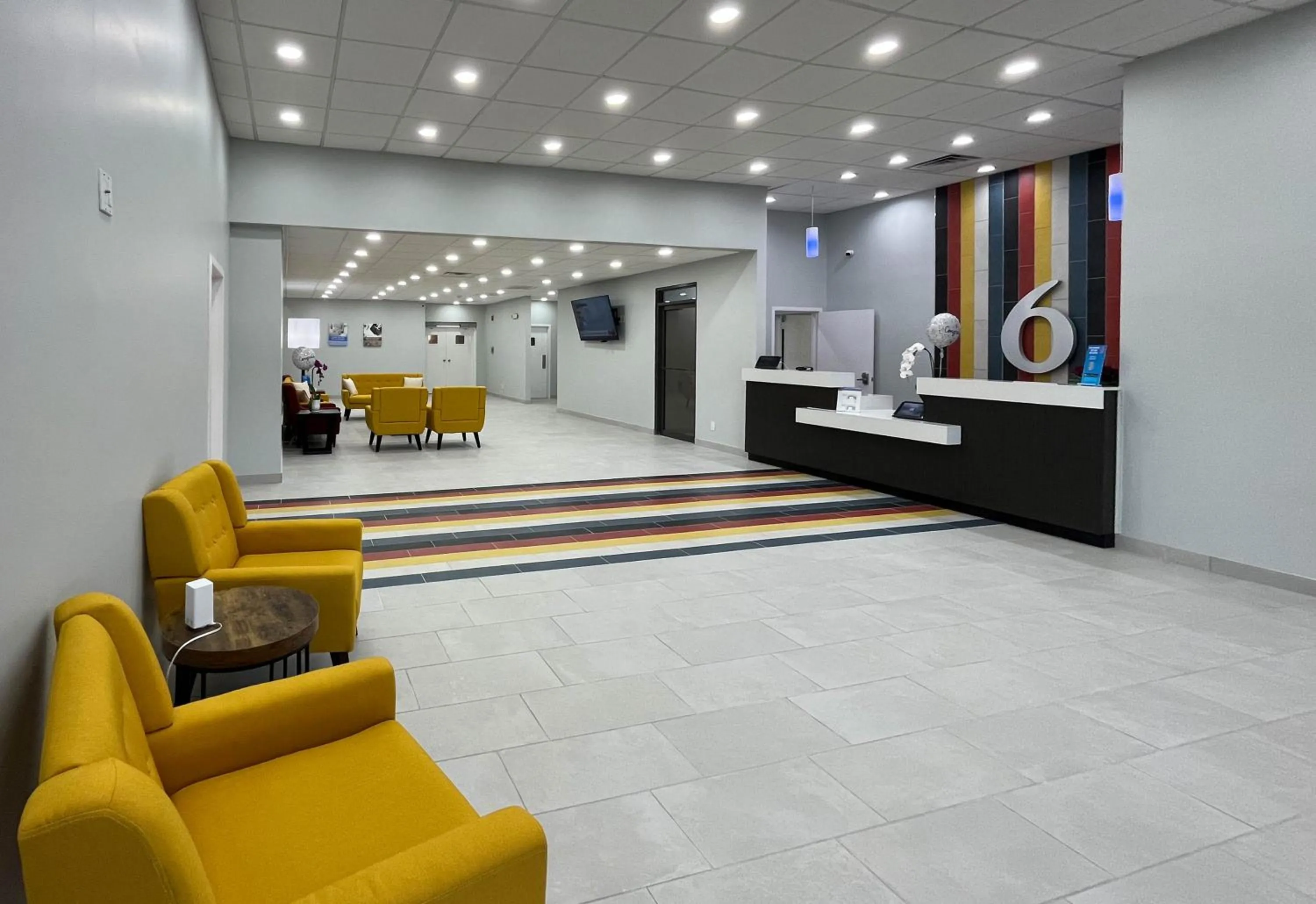 Seating area in Studio 6 Nacogdoches TX SFA University