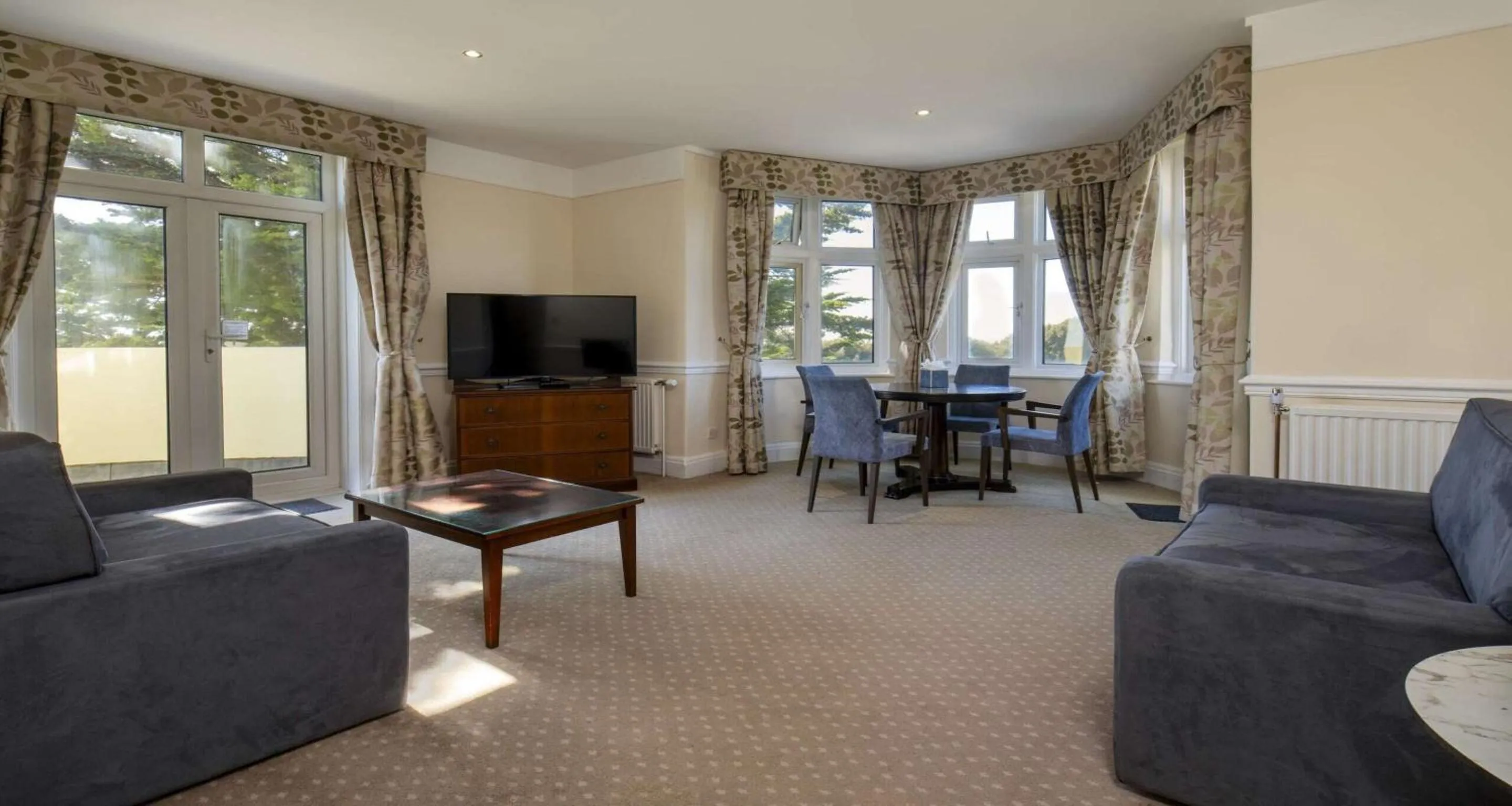 Bedroom in Bournemouth Carlton Hotel, BW Signature Collection