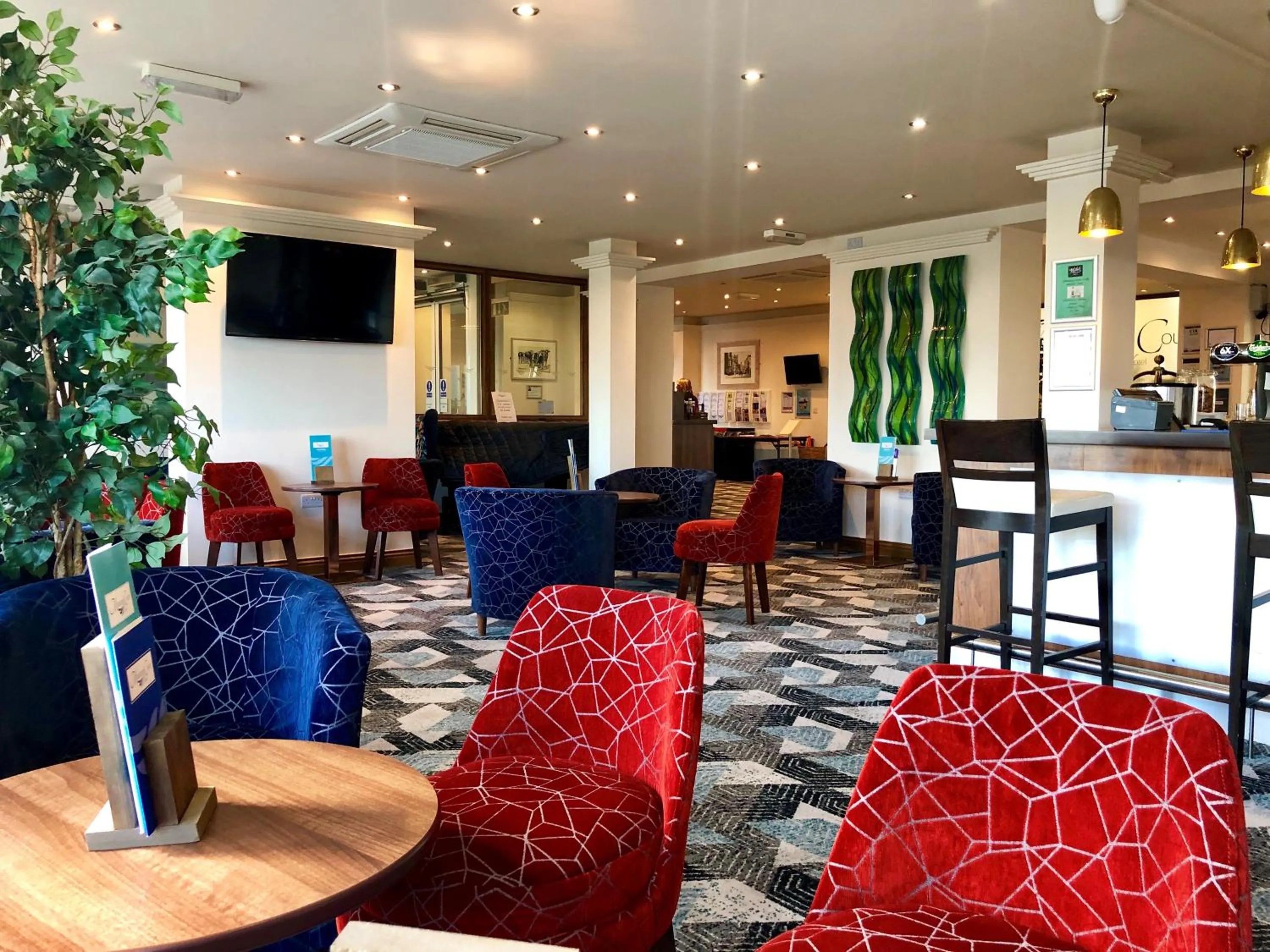 Lounge or bar in Marsham Court Hotel