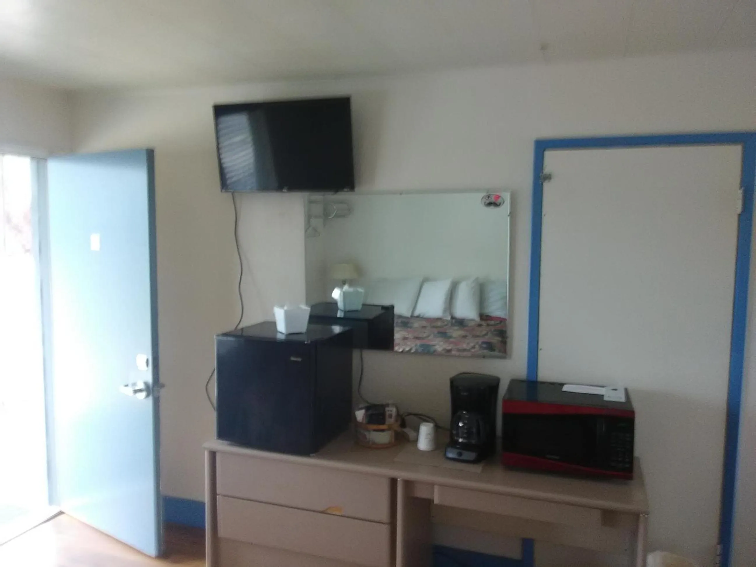 Decorative detail in Trail Motel