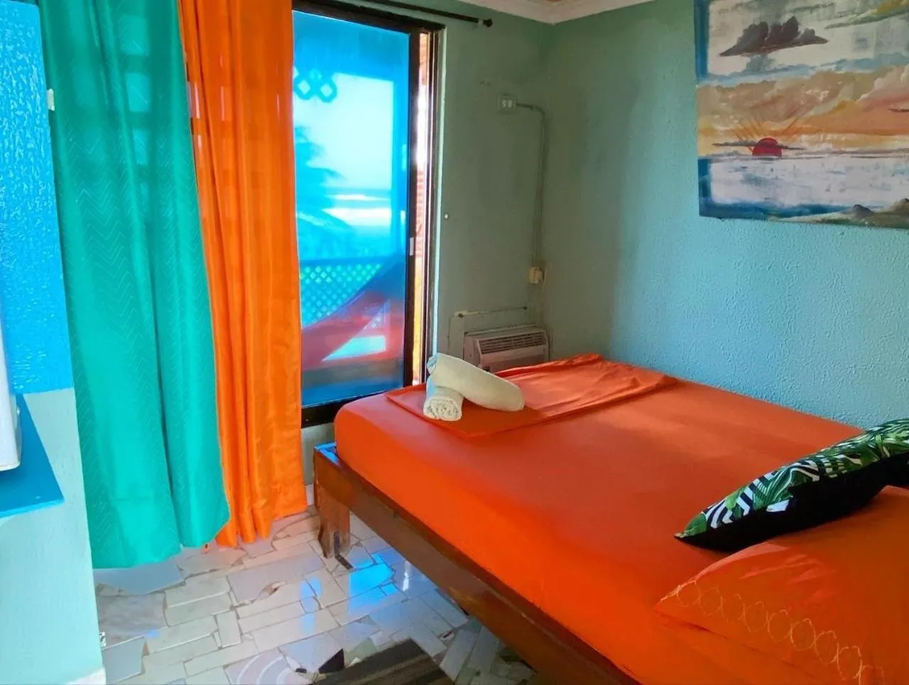 Bed in Yellow Moon Guesthouse & Apartments