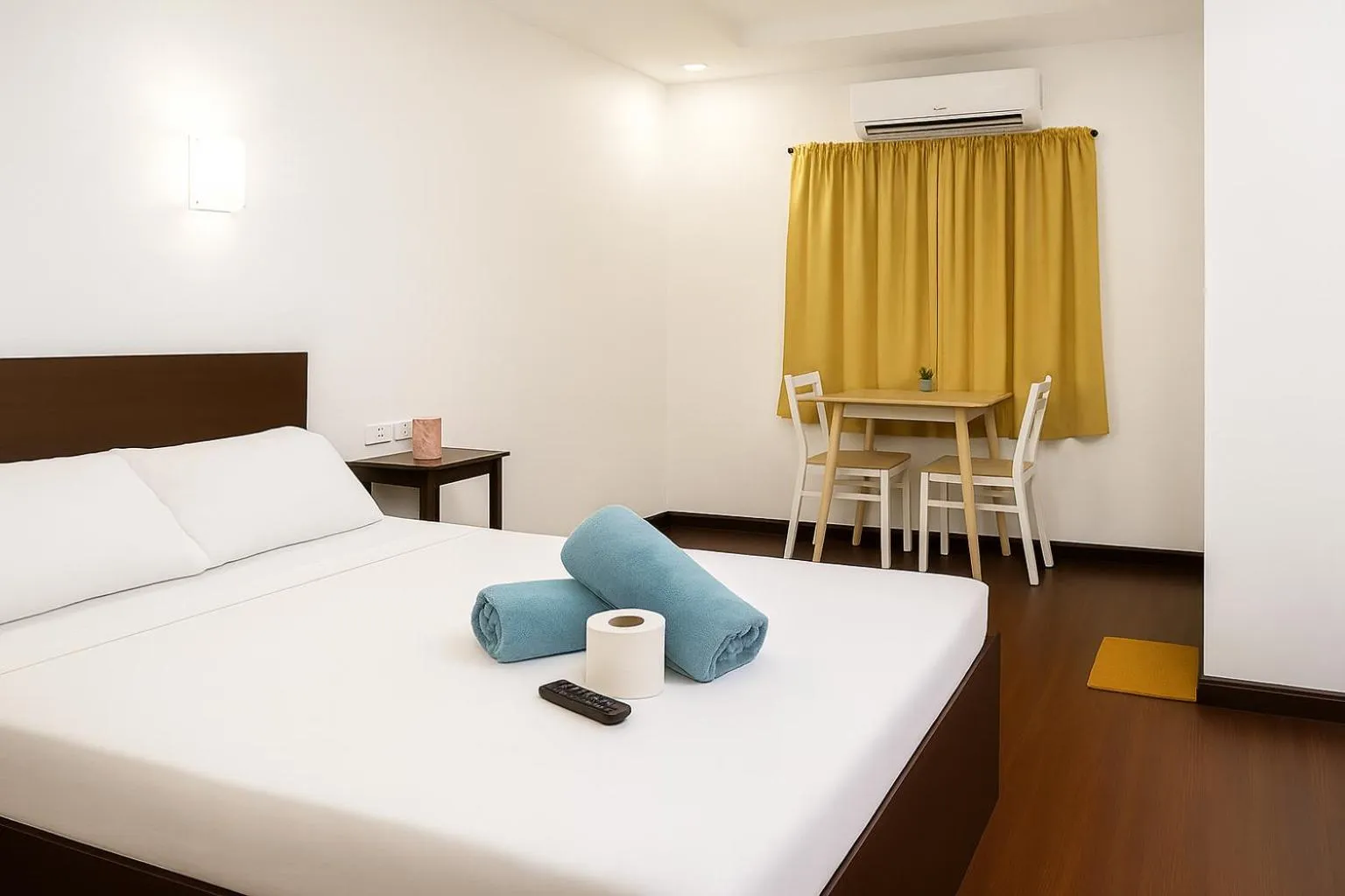 View (from property/room), Bed in Vincent Resort Hotel