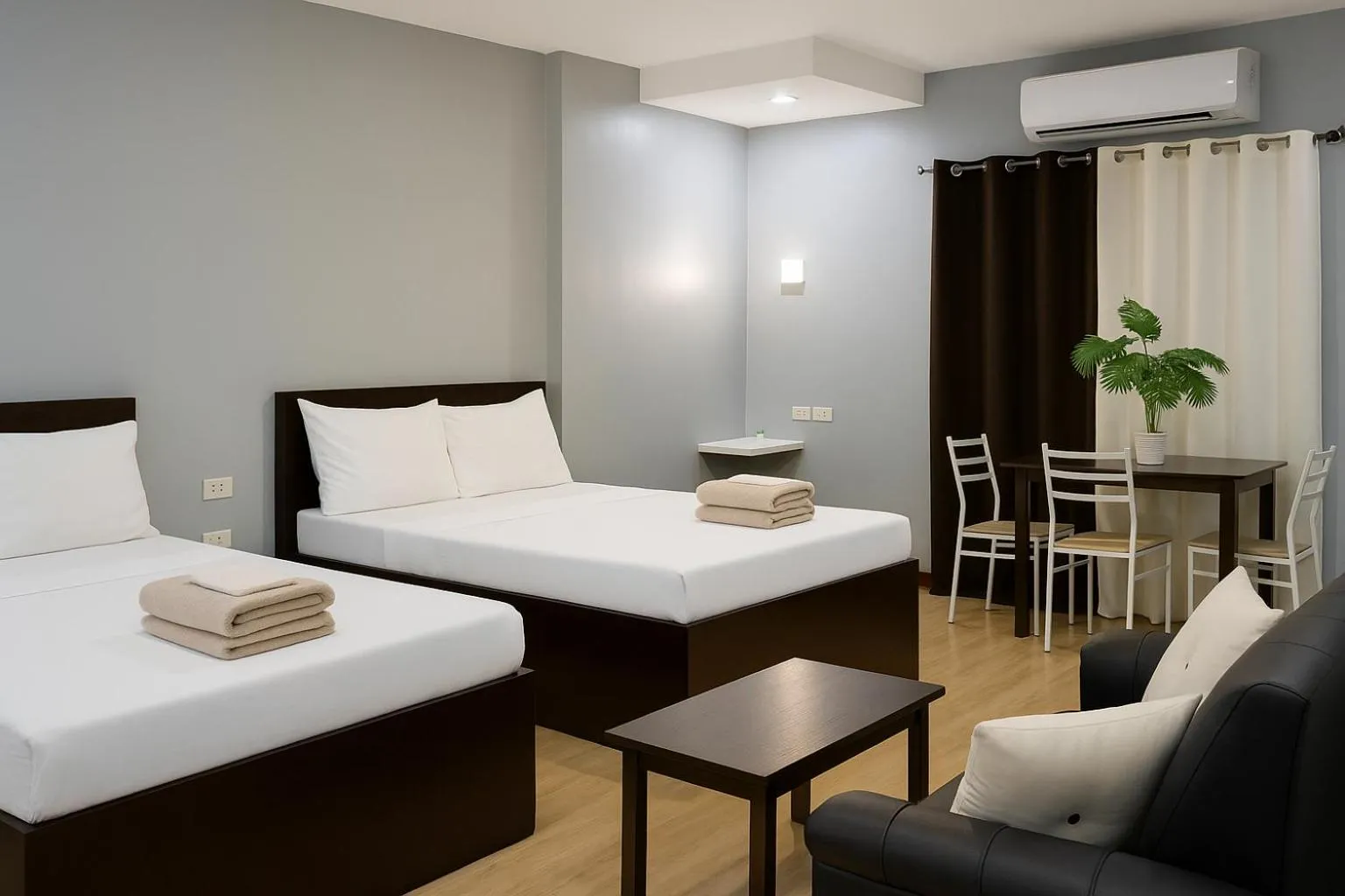 View (from property/room), Bed in Vincent Resort Hotel