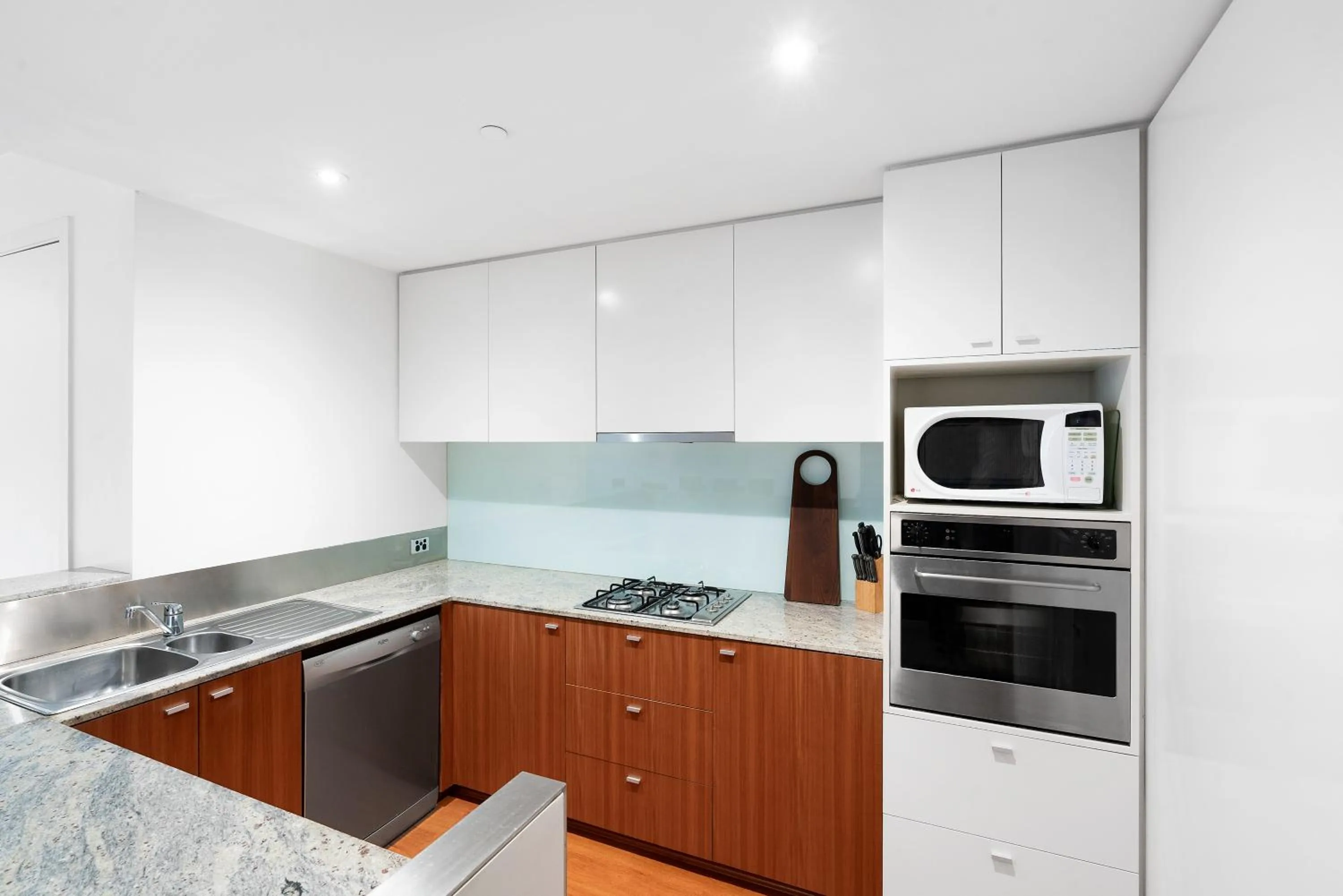 Brighton Bay Apartments