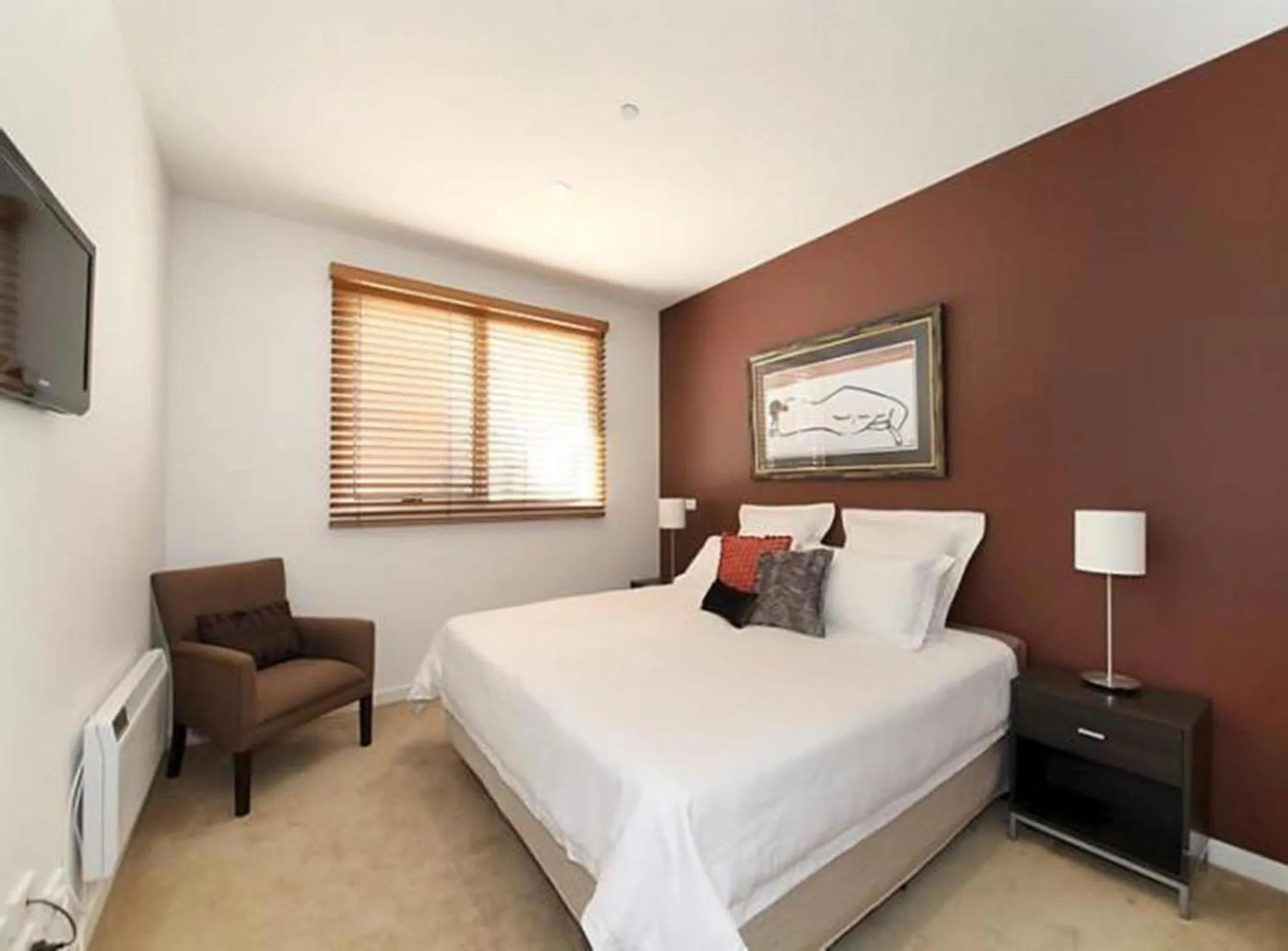 Bedroom, Bed in Brighton Bay Apartments