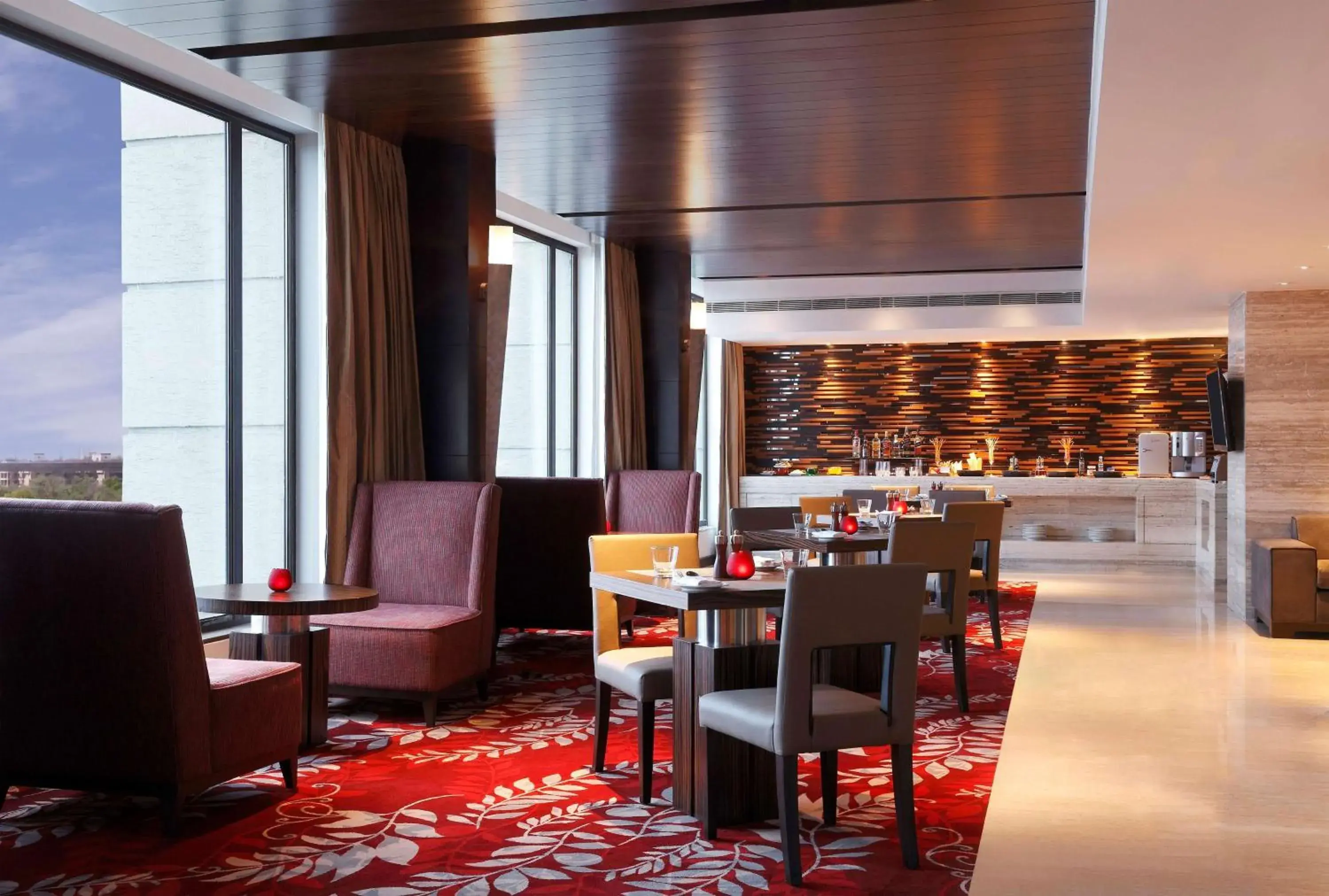 Deluxe Twin Room with Terrace and Lounge Access - single occupancy in Hilton Jaipur Deluxe Twin Room with Terrace and Lounge Access - single occupancy in Hilton Jaipur