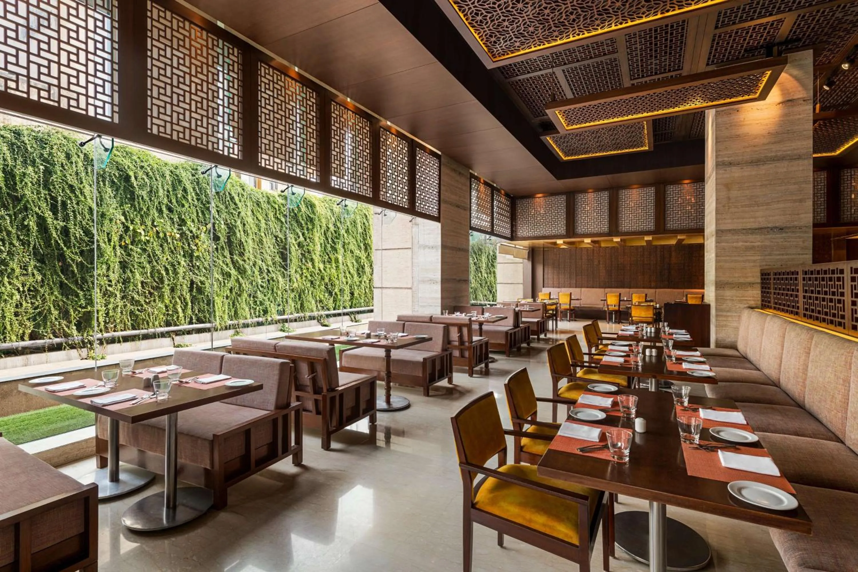 Restaurant/places to eat in Hilton Jaipur