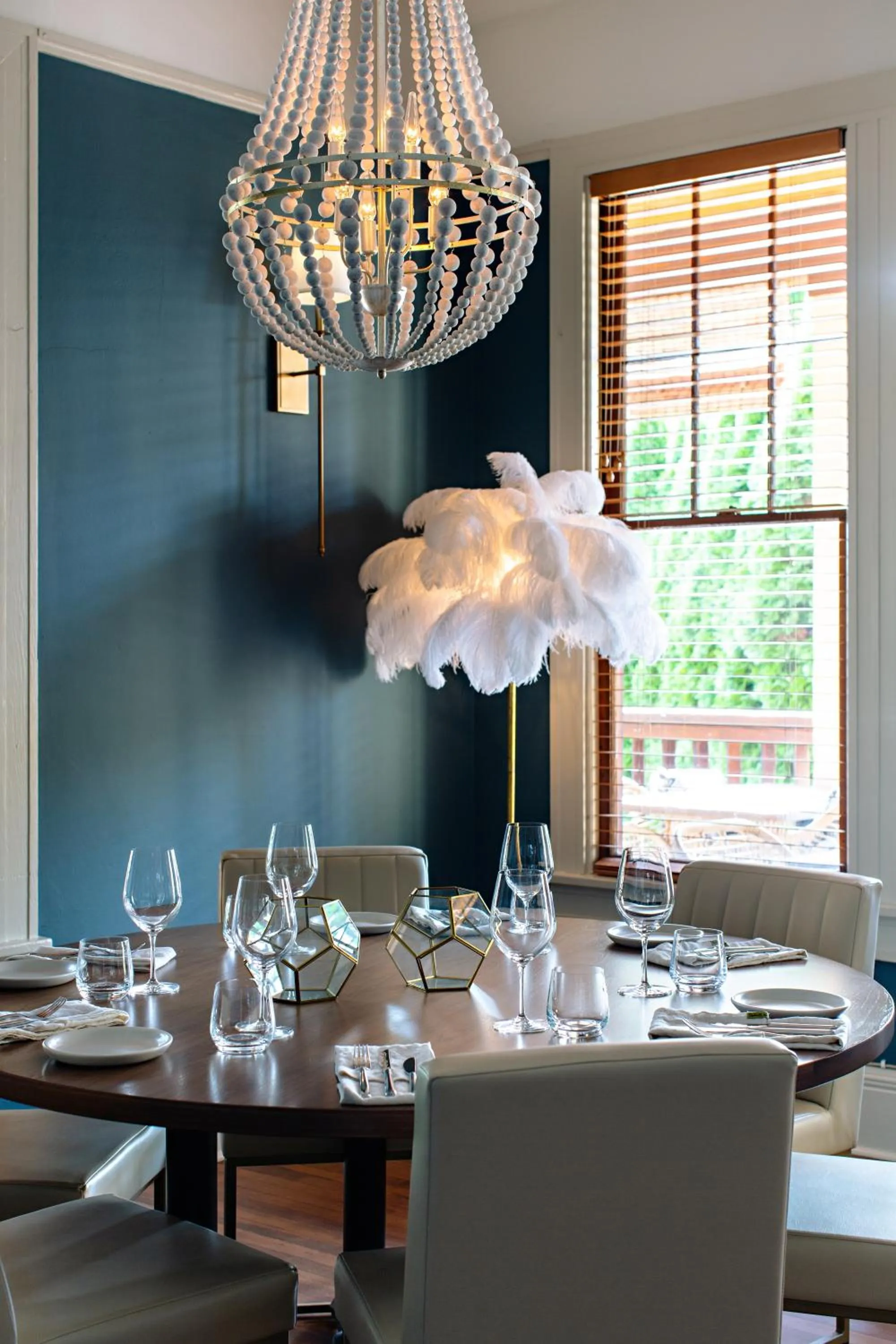 Dining area in Naramata Inn