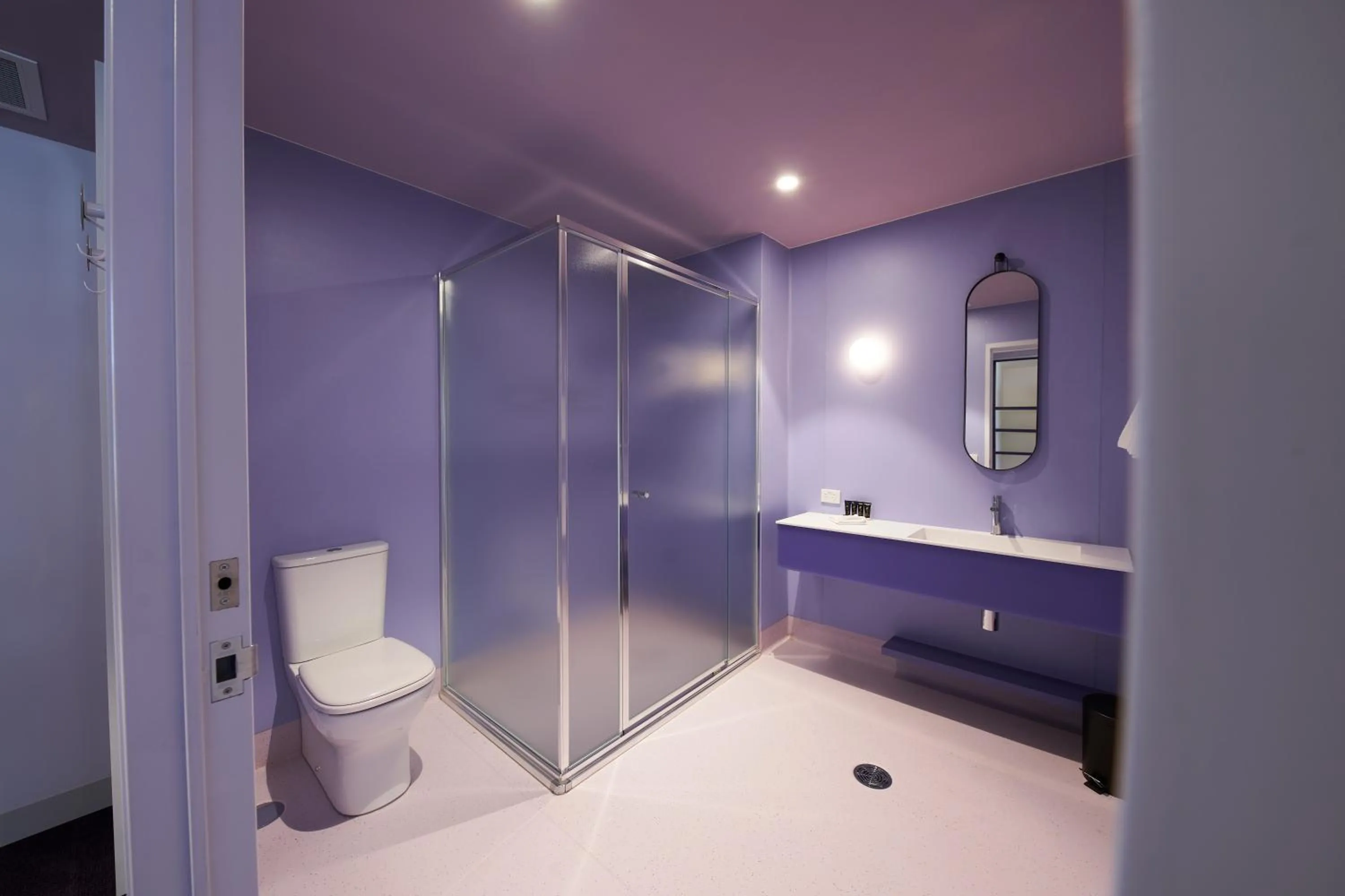 Shower in The Lodge, Blacktown - Sydney