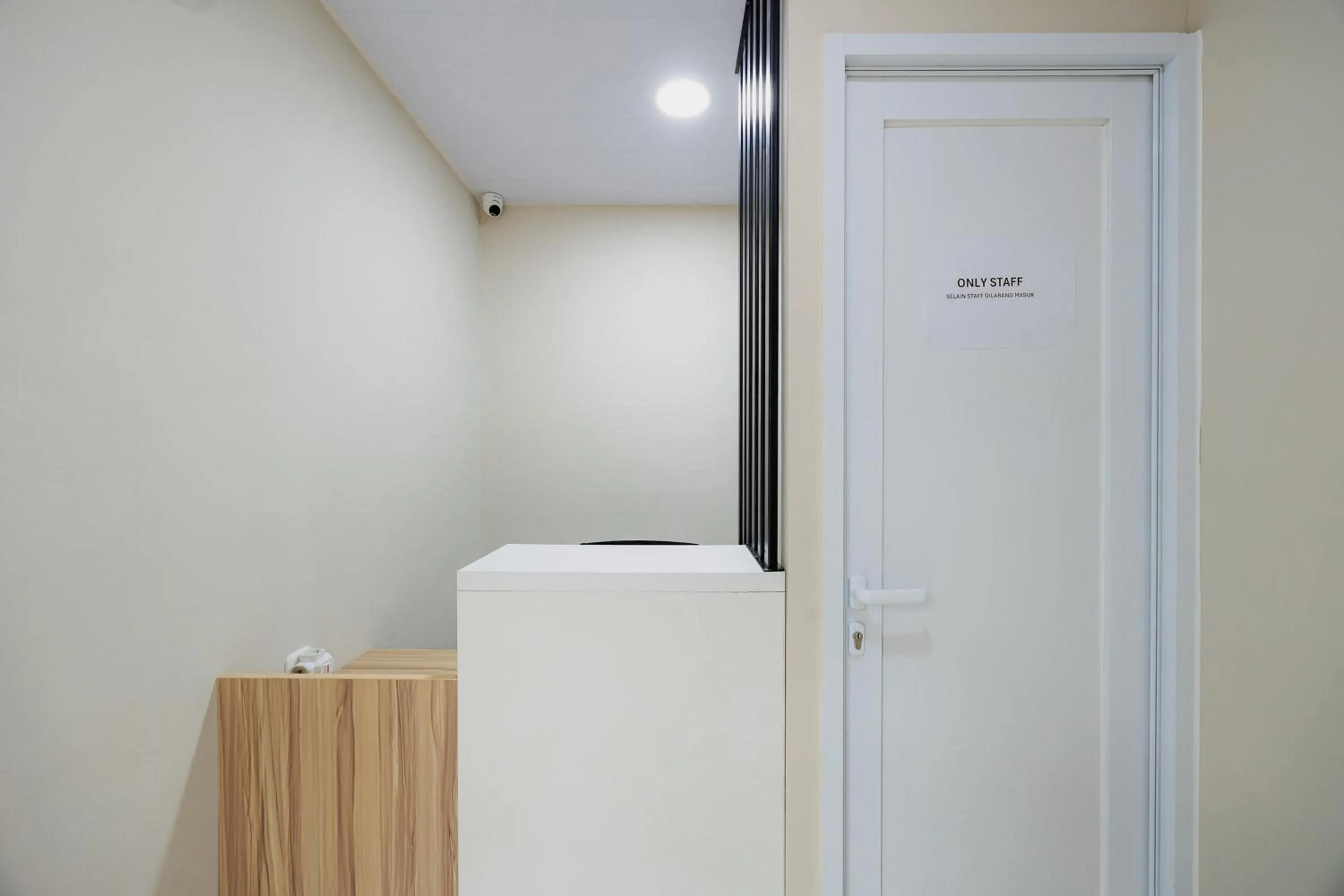 Lobby or reception in Urbanview Petukangan Mansion Jakarta