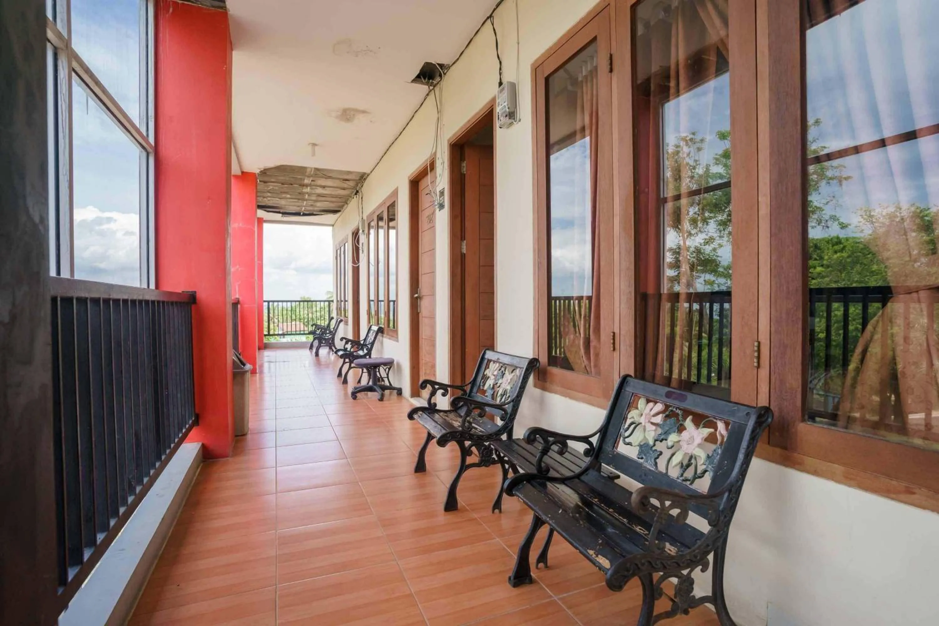 Seating area in Wisma Belerang Kalianda Lampung RedPartner